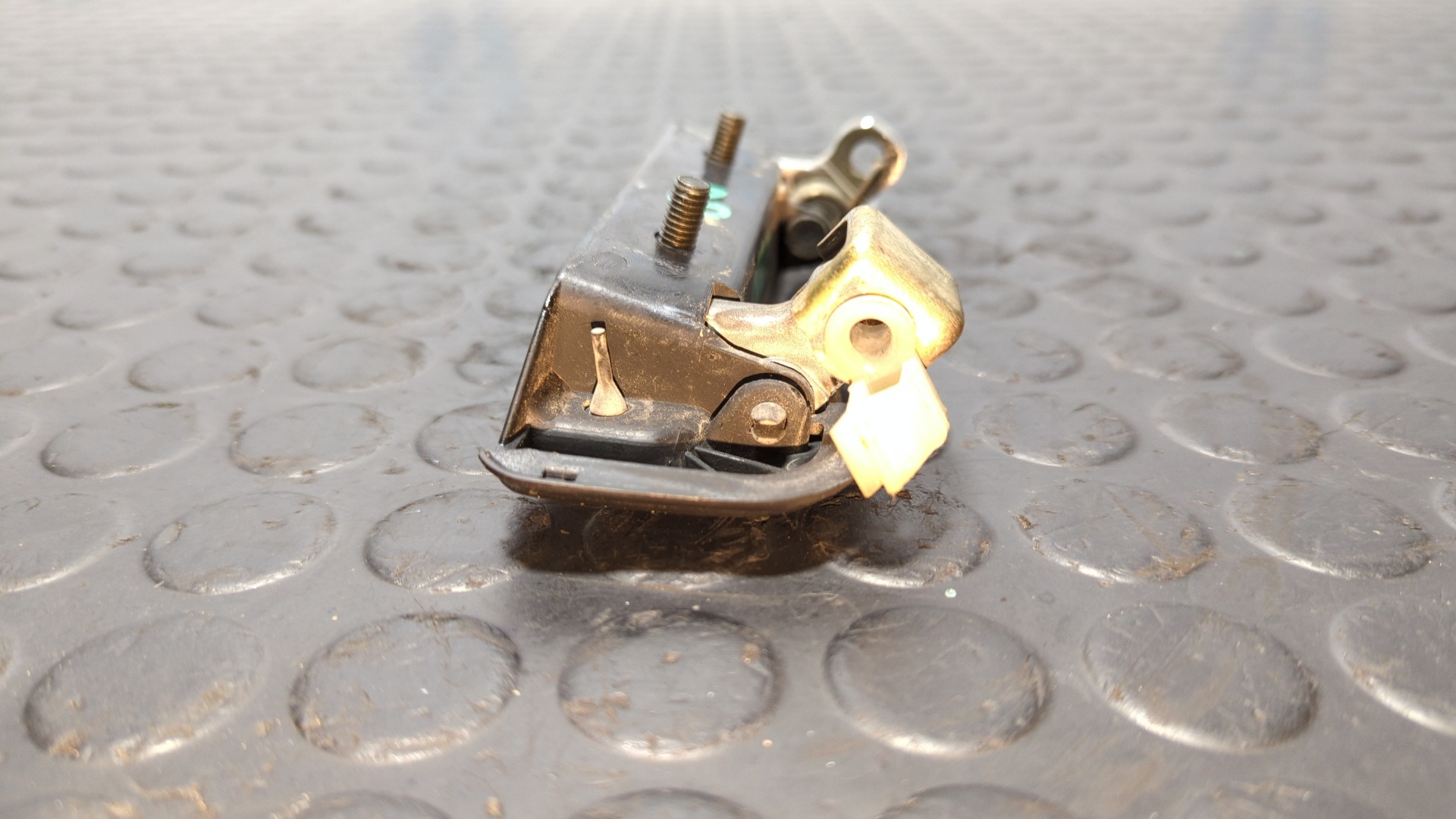 MANETA EXTERIOR DELANTERA DERECHA MITSUBISHI L 200 (K6/7) - vista 2