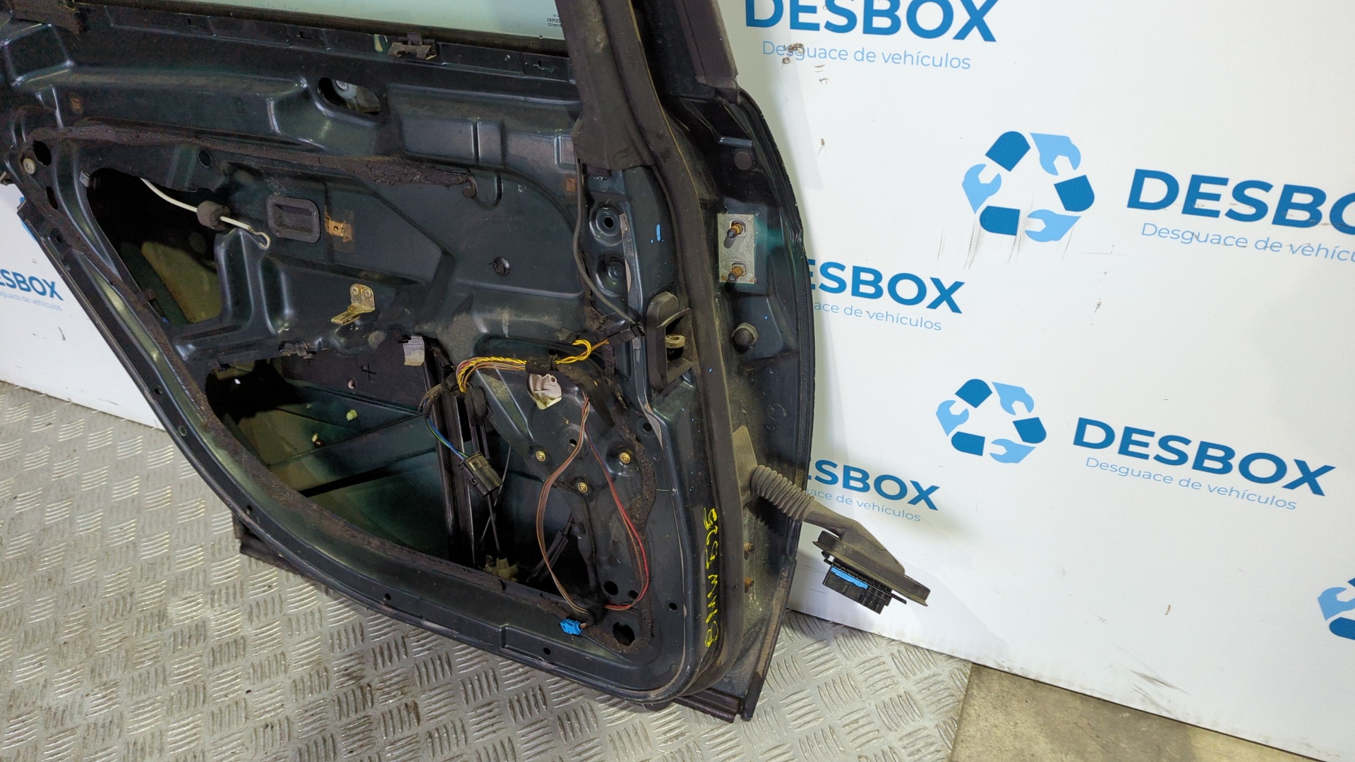 PUERTA TRASERA DERECHA BMW SERIE 5 BERLINA (E39) - vista 5