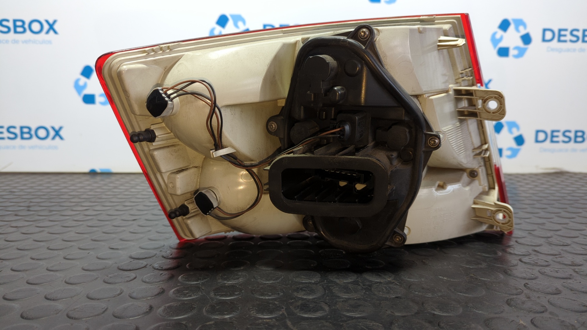 PILOTO TRASERO DERECHO SKODA OCTAVIA BERLINA (1Z3) - vista 4