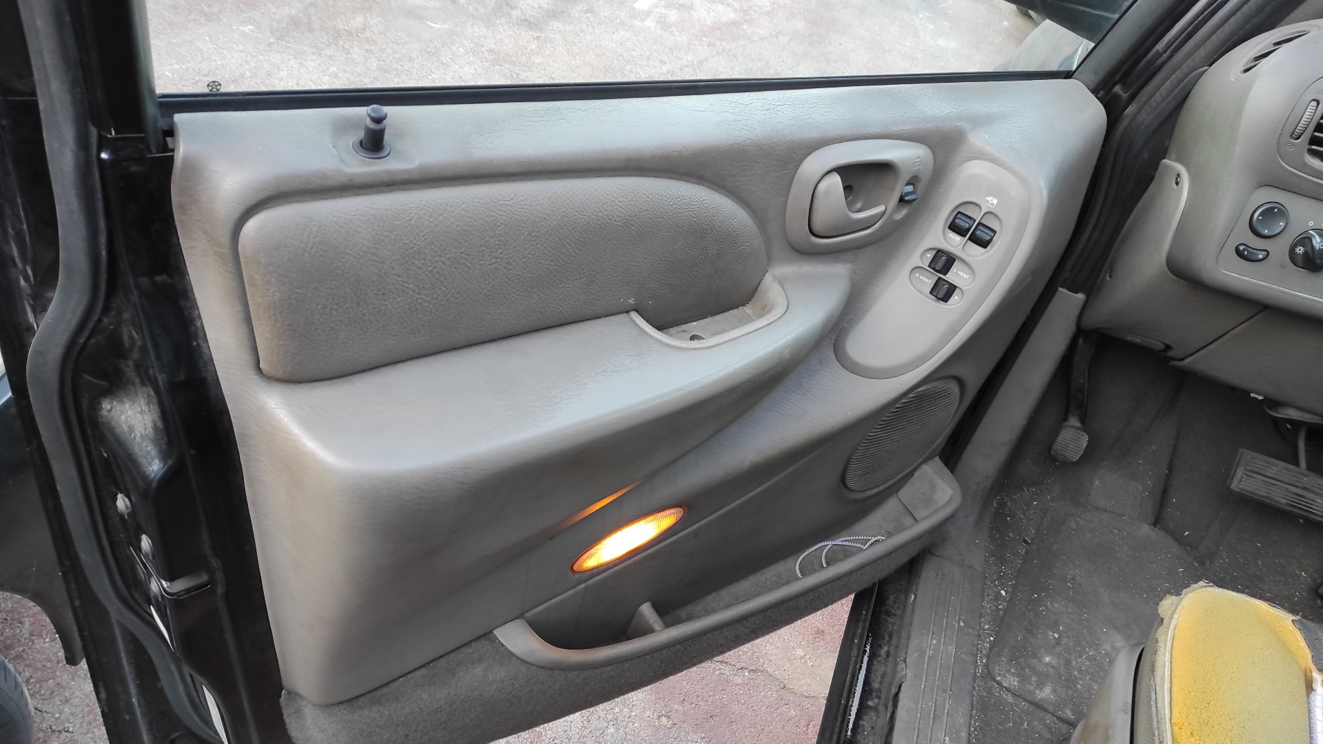 PILOTO TRASERO DERECHO CHRYSLER GRAND VOYAGER - vista 10