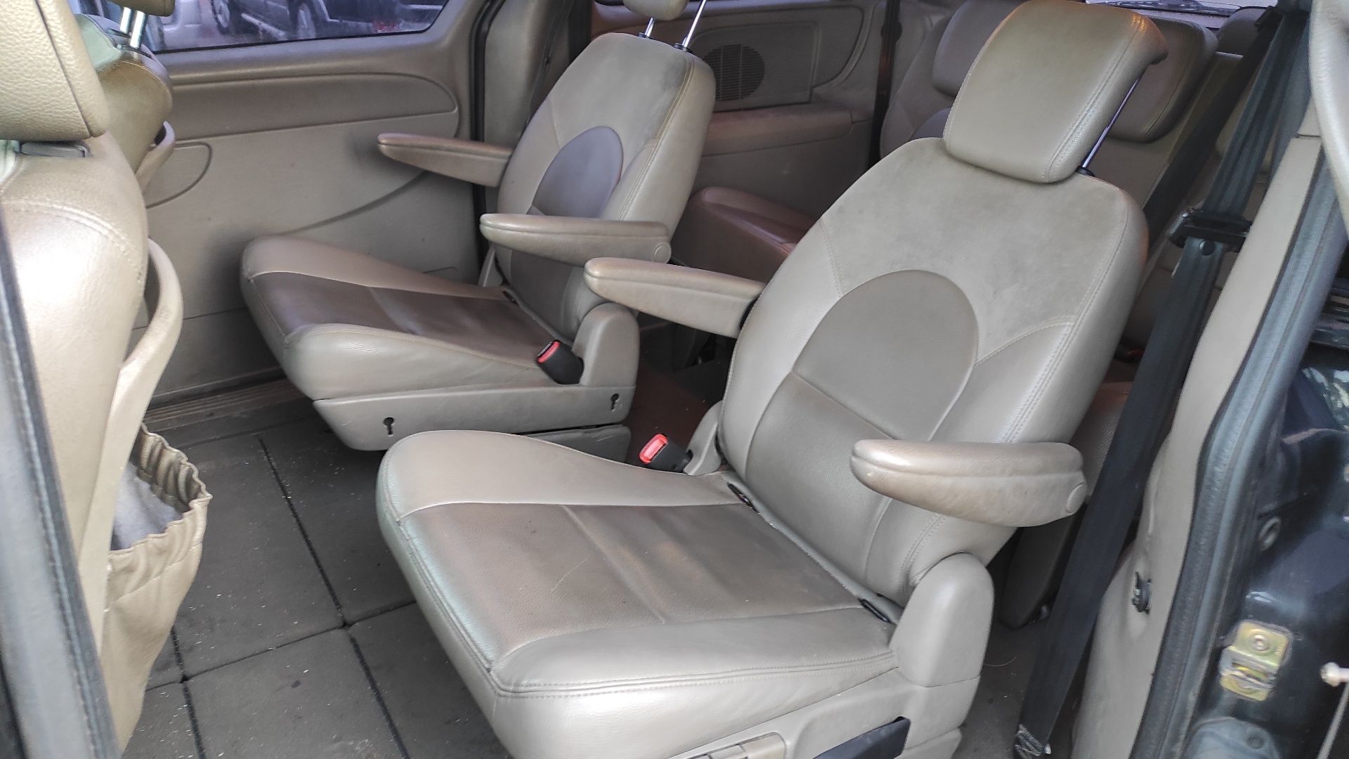 PILOTO TRASERO DERECHO CHRYSLER GRAND VOYAGER - vista 4