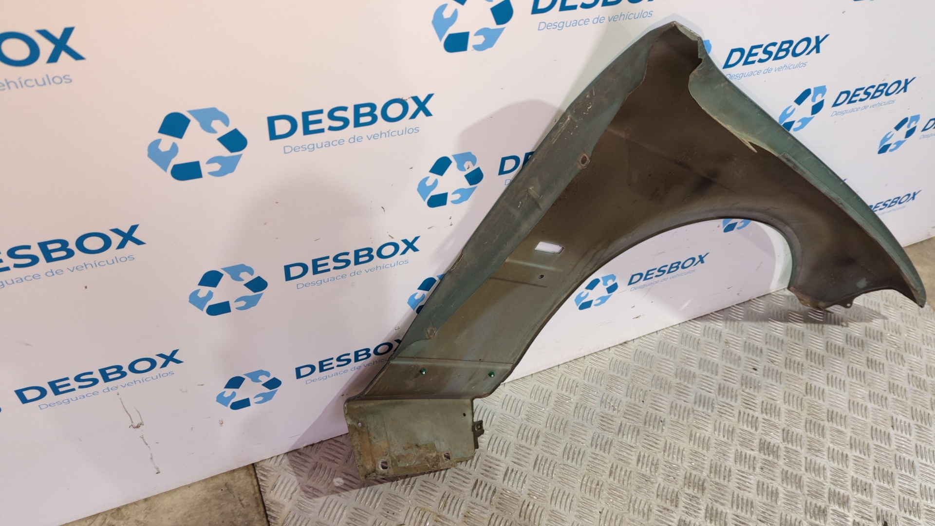 ALETA DELANTERA IZQUIERDA BMW SERIE 3 BERLINA (E36) - vista 3