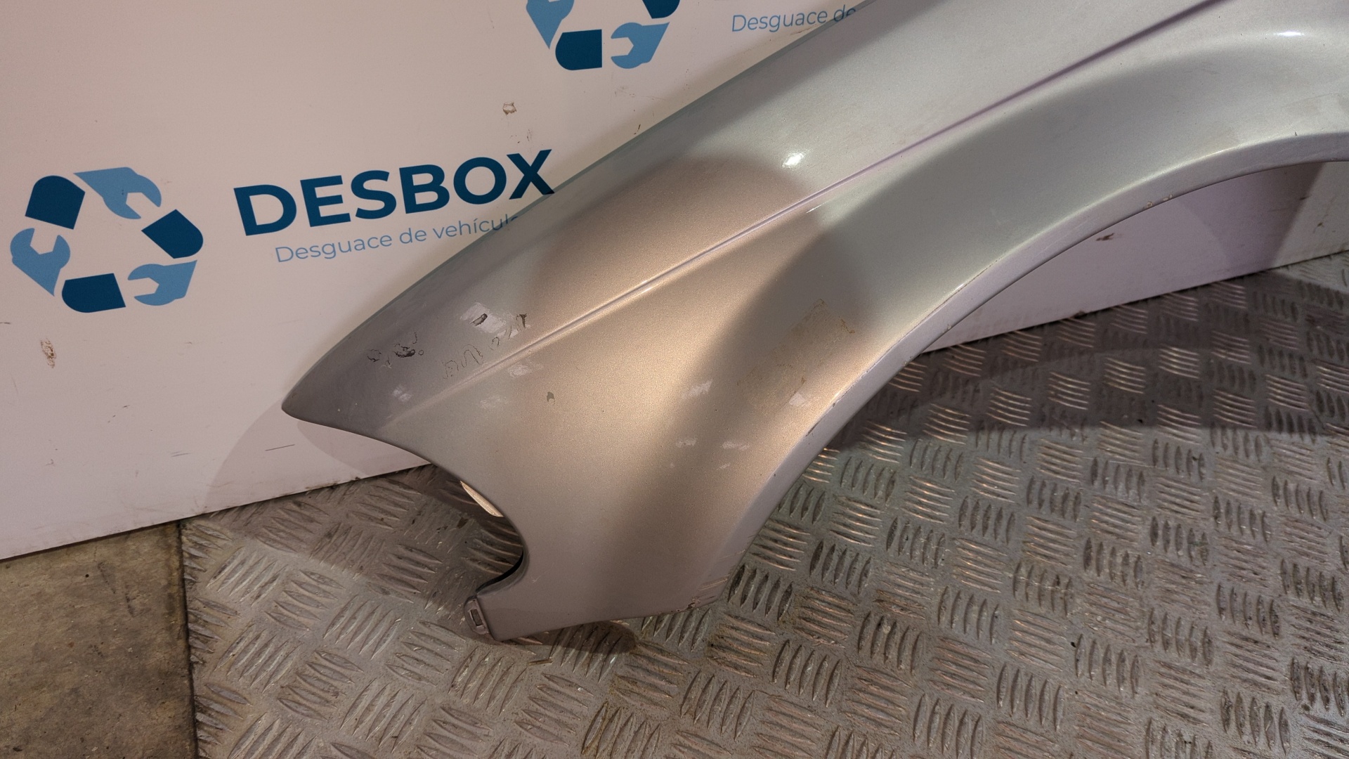 ALETA DELANTERA IZQUIERDA BMW SERIE 3 BERLINA (E46) - vista 4