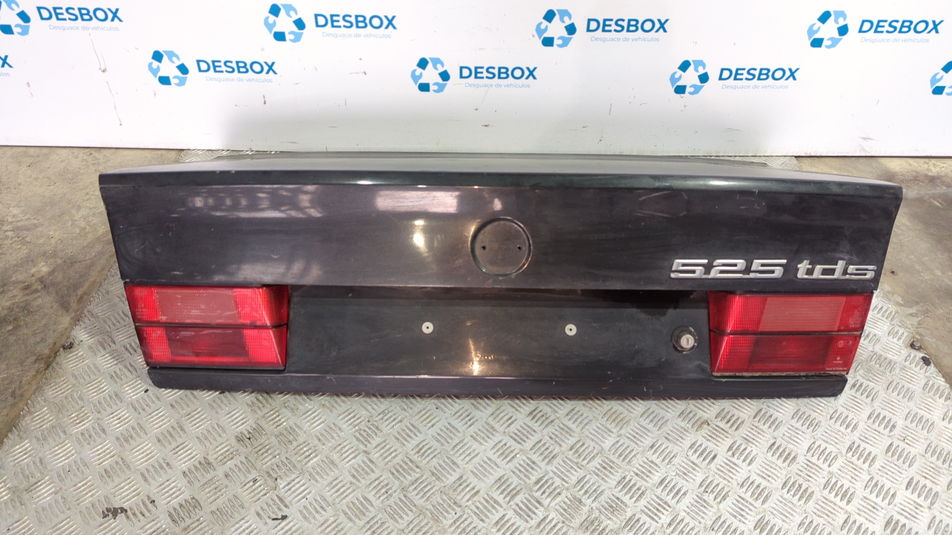 TAPA MALETERO BMW SERIE 5 BERLINA (E34)