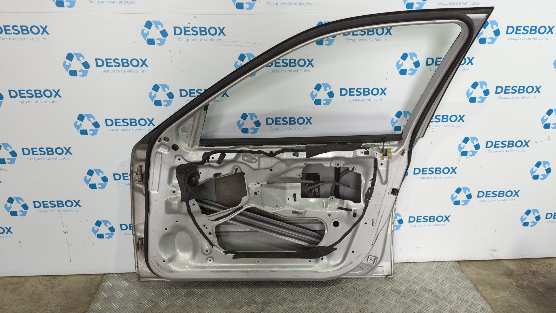 PUERTA DELANTERA DERECHA BMW SERIE 3 BERLINA (E46) - vista 2