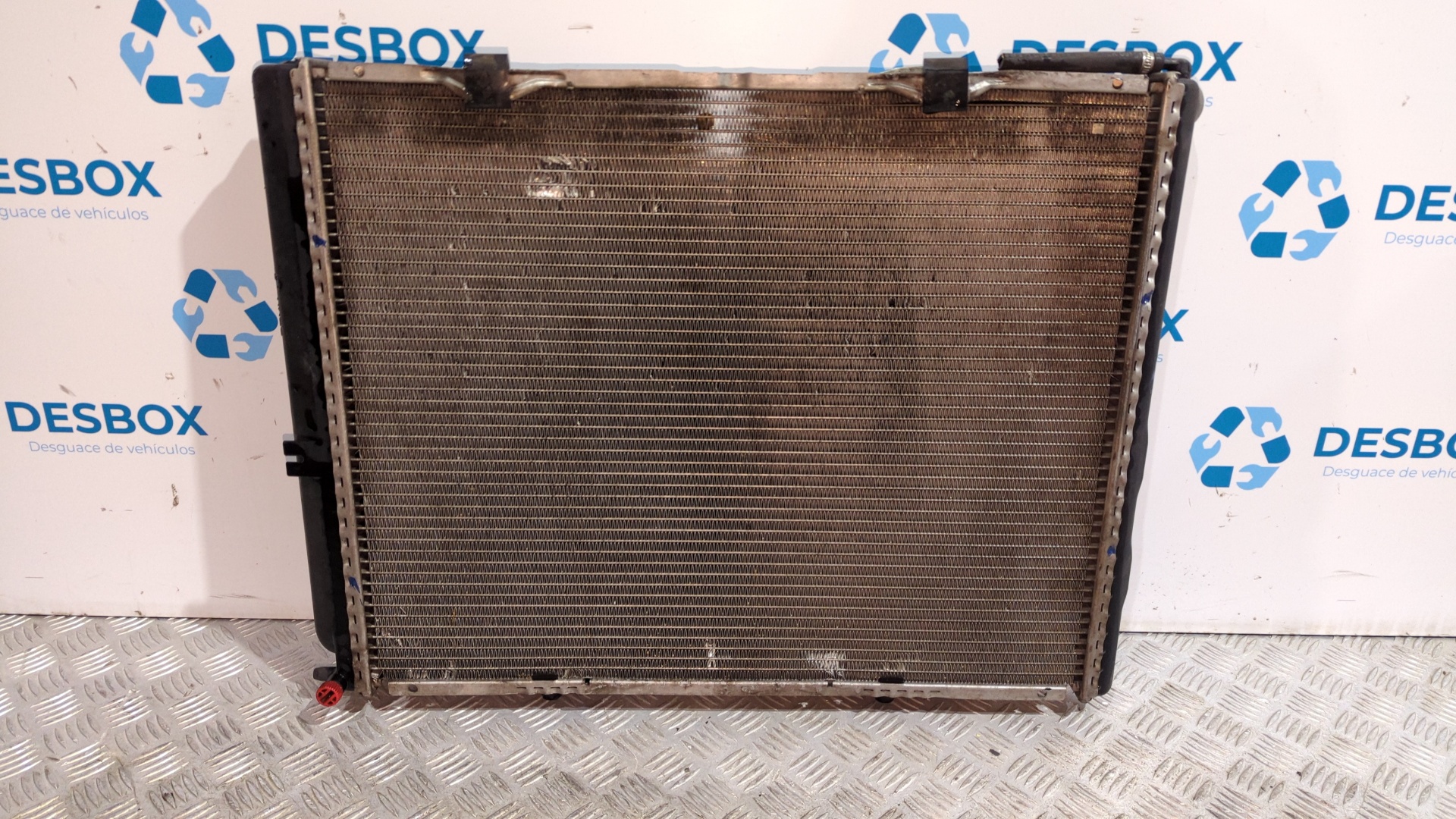 RADIADOR AGUA MERCEDES-BENZ CLASE E (W124) BERLINA - vista 3