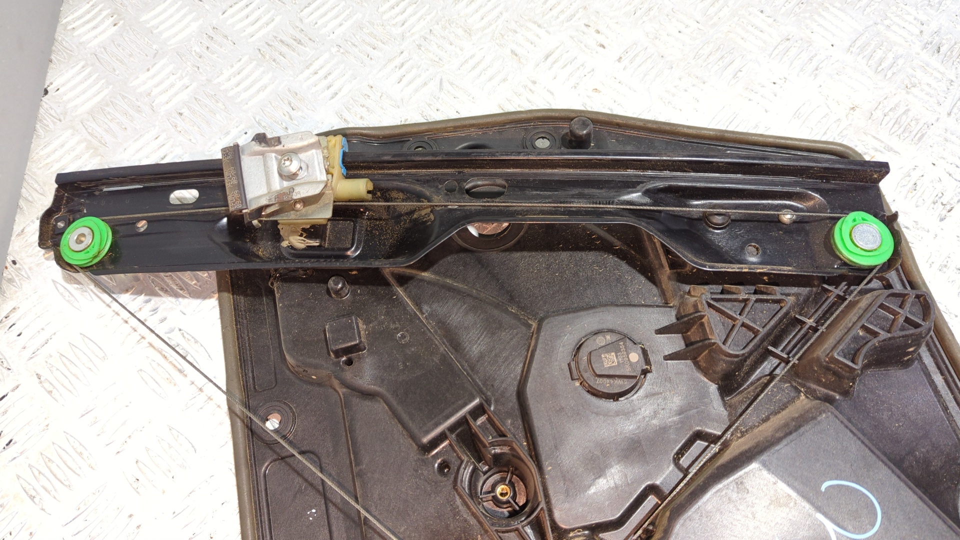 ELEVALUNAS DELANTERO IZQUIERDO VOLKSWAGEN GOLF VI (5K1) - vista 3