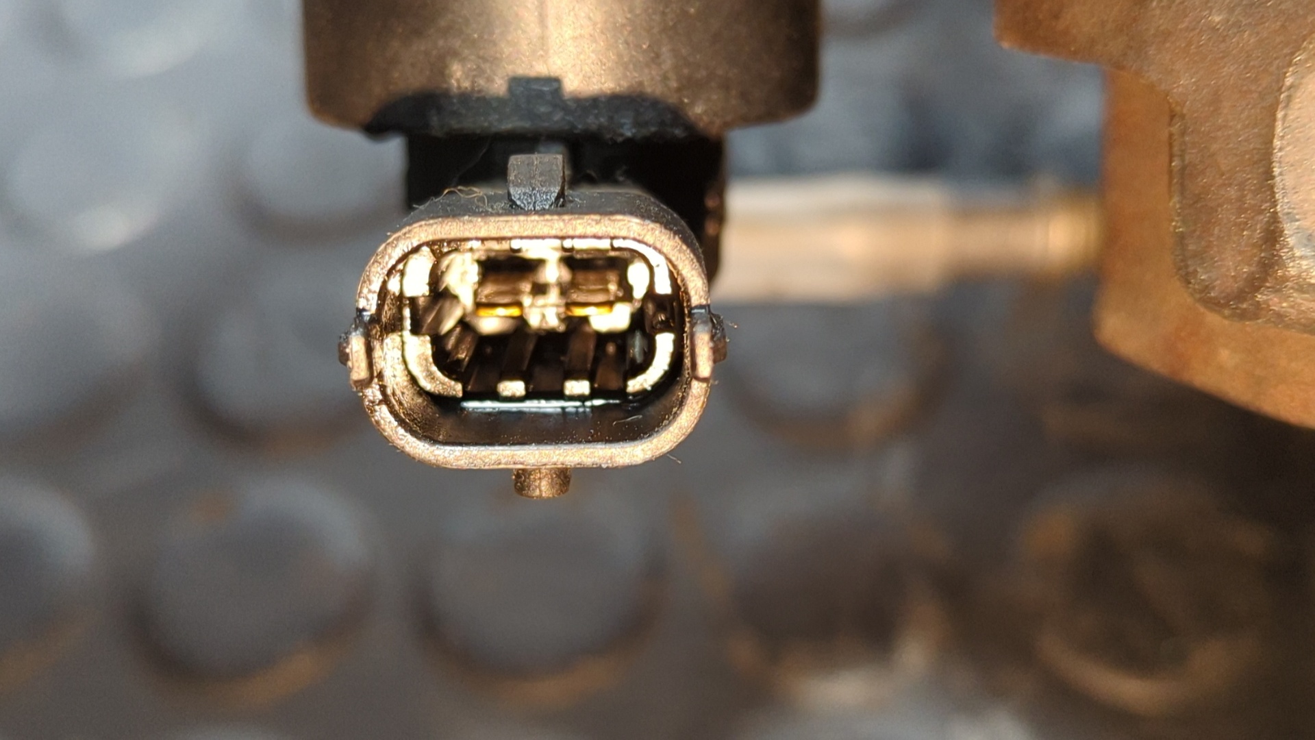 BOMBA INYECCION RENAULT LAGUNA III - vista 2