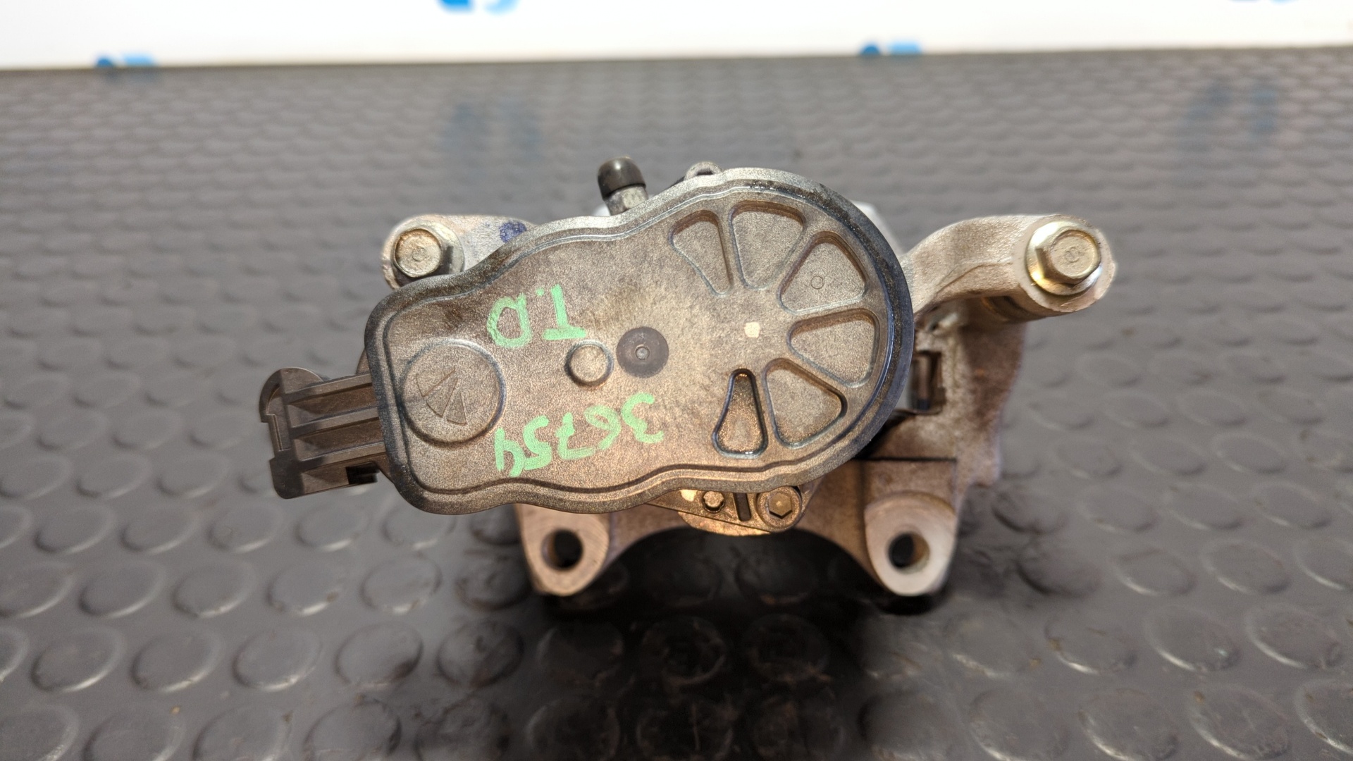 PINZA DE FRENO TRASERA DERECHA HONDA CR-V (RW) - vista 3