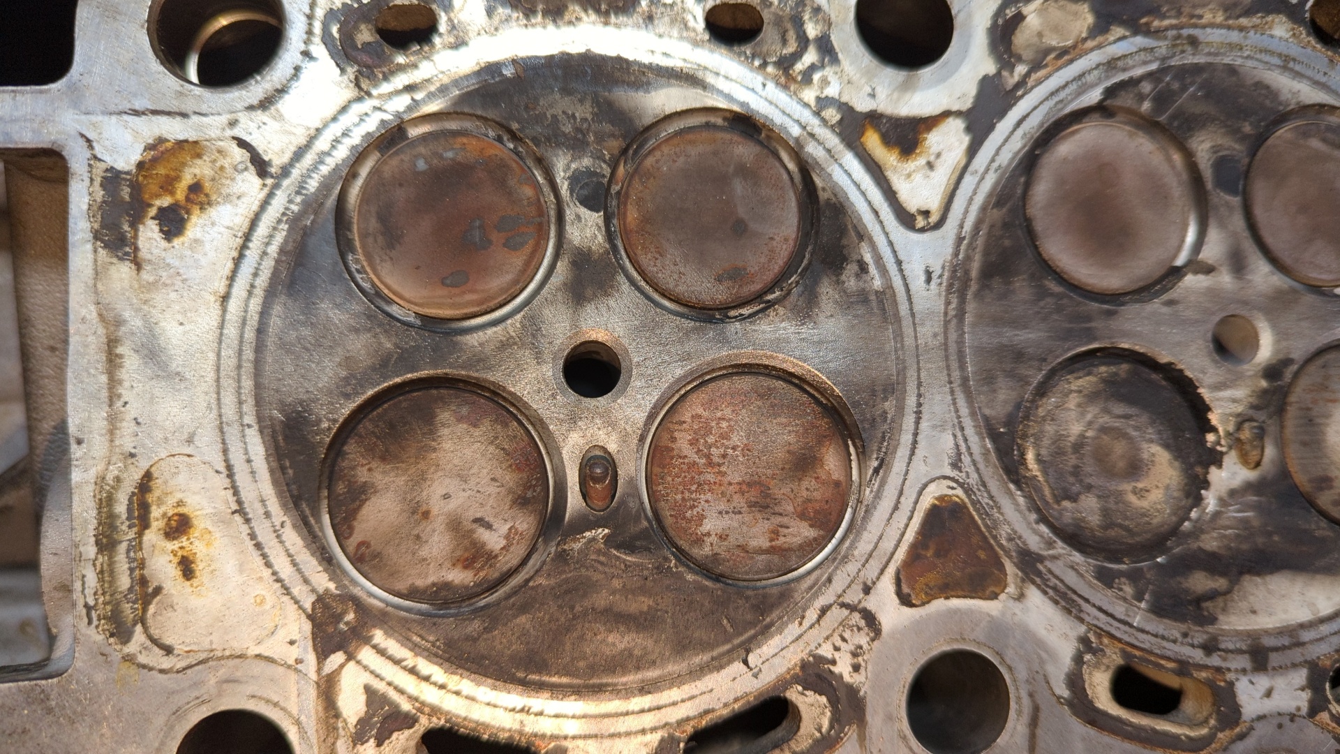 CULATA LAND ROVER DISCOVERY - vista 6