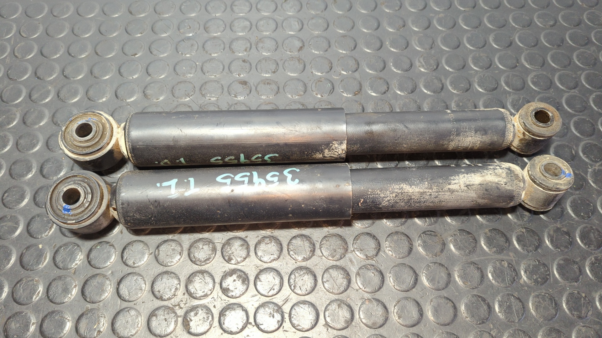 JUEGO AMORTIGUADORES TRASEROS MERCEDES-BENZ VITO (W638) CAJA CERRADA