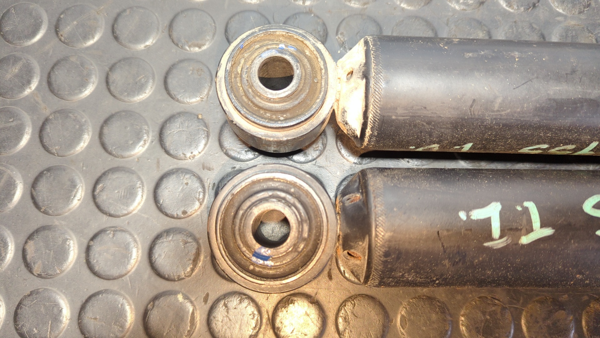 JUEGO AMORTIGUADORES TRASEROS MERCEDES-BENZ VITO (W638) CAJA CERRADA - vista 5