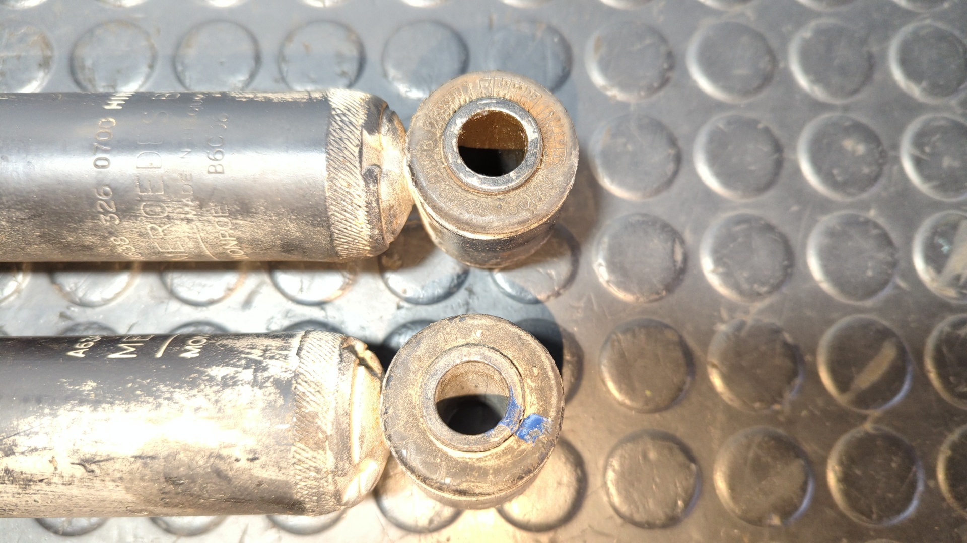 JUEGO AMORTIGUADORES TRASEROS MERCEDES-BENZ VITO (W638) CAJA CERRADA - vista 4