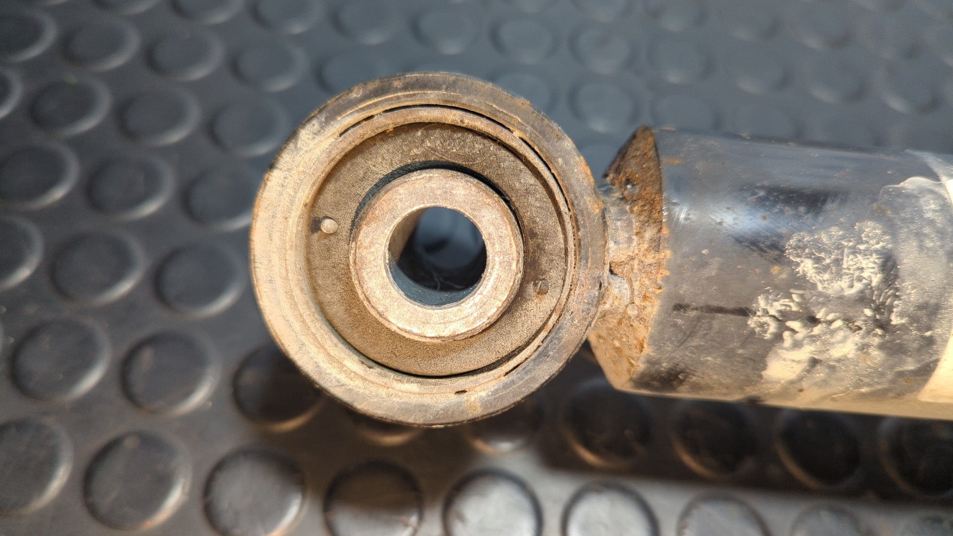 AMORTIGUADOR DELANTERO IZQUIERDO LAND ROVER DISCOVERY - vista 4