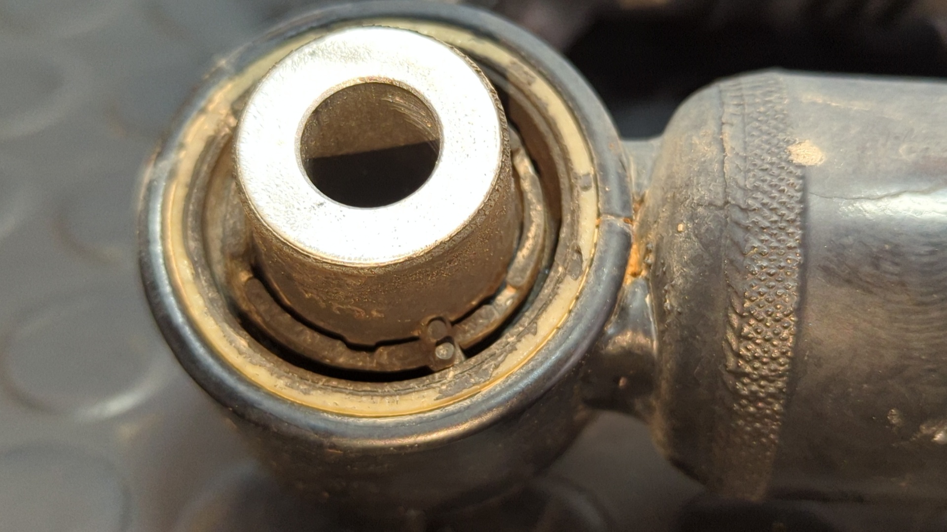 JUEGO AMORTIGUADORES TRASEROS VOLKSWAGEN GOLF VII LIM. - vista 3