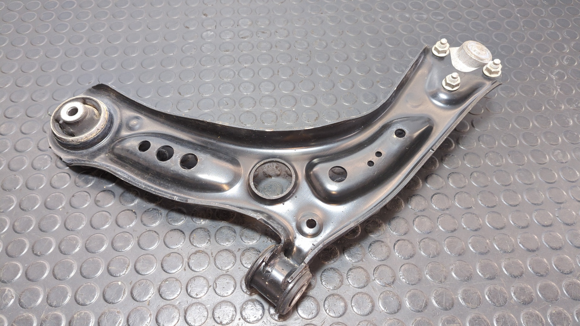 BRAZO DERECHO INFERIOR DELANTERO VOLKSWAGEN GOLF VII LIM. - vista 3