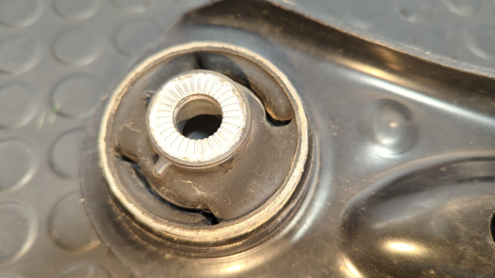 BRAZO DERECHO INFERIOR DELANTERO VOLKSWAGEN GOLF VII LIM. - vista 4