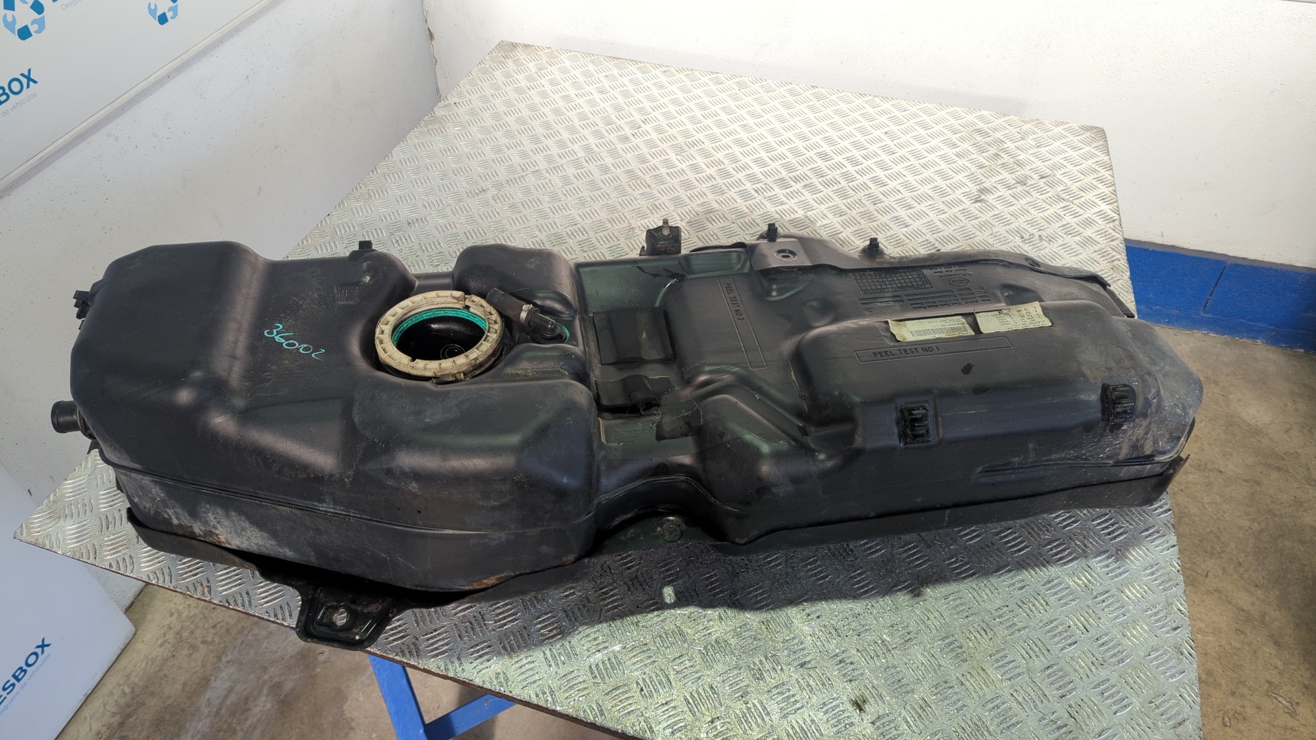 DEPOSITO COMBUSTIBLE LAND ROVER DISCOVERY