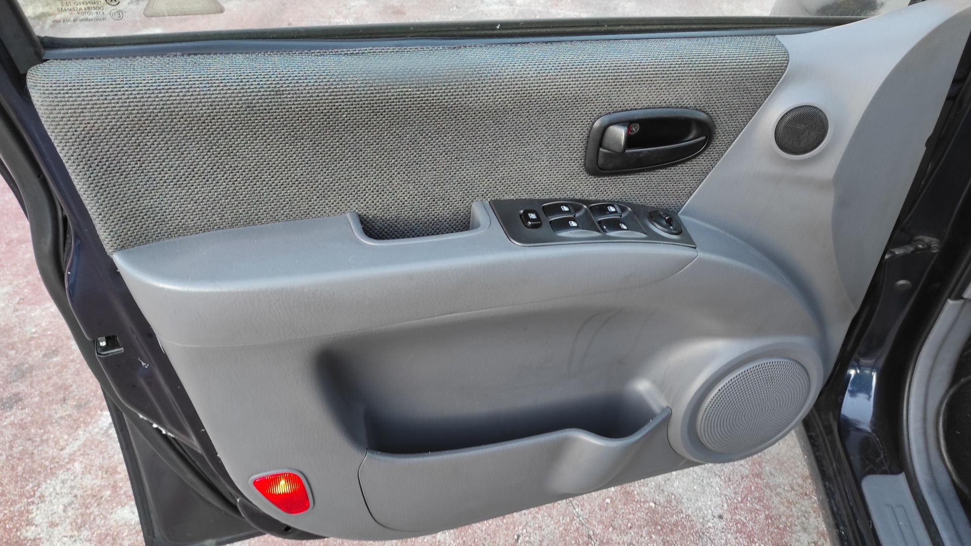 PUERTA DELANTERA DERECHA HYUNDAI MATRIX (FC) - vista 4