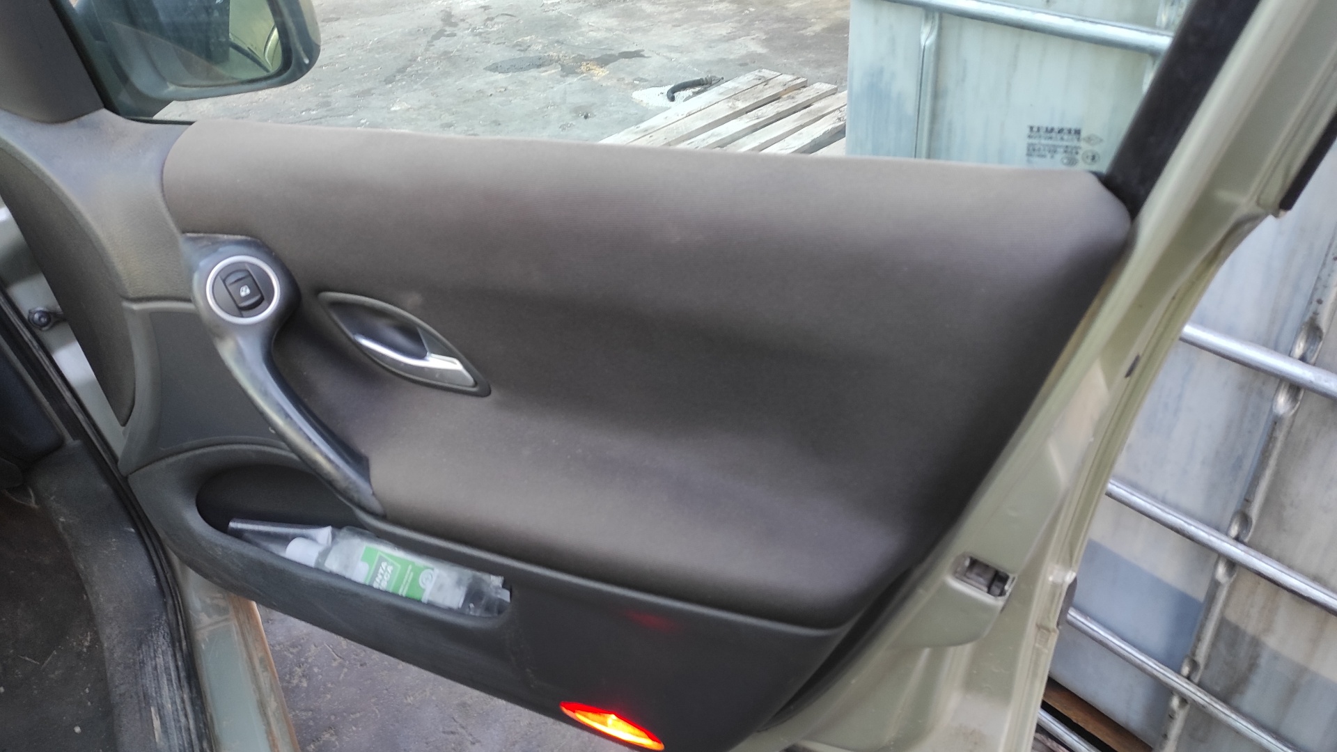 MANGUETA DELANTERA IZQUIERDA RENAULT LAGUNA II (BG0) - vista 13