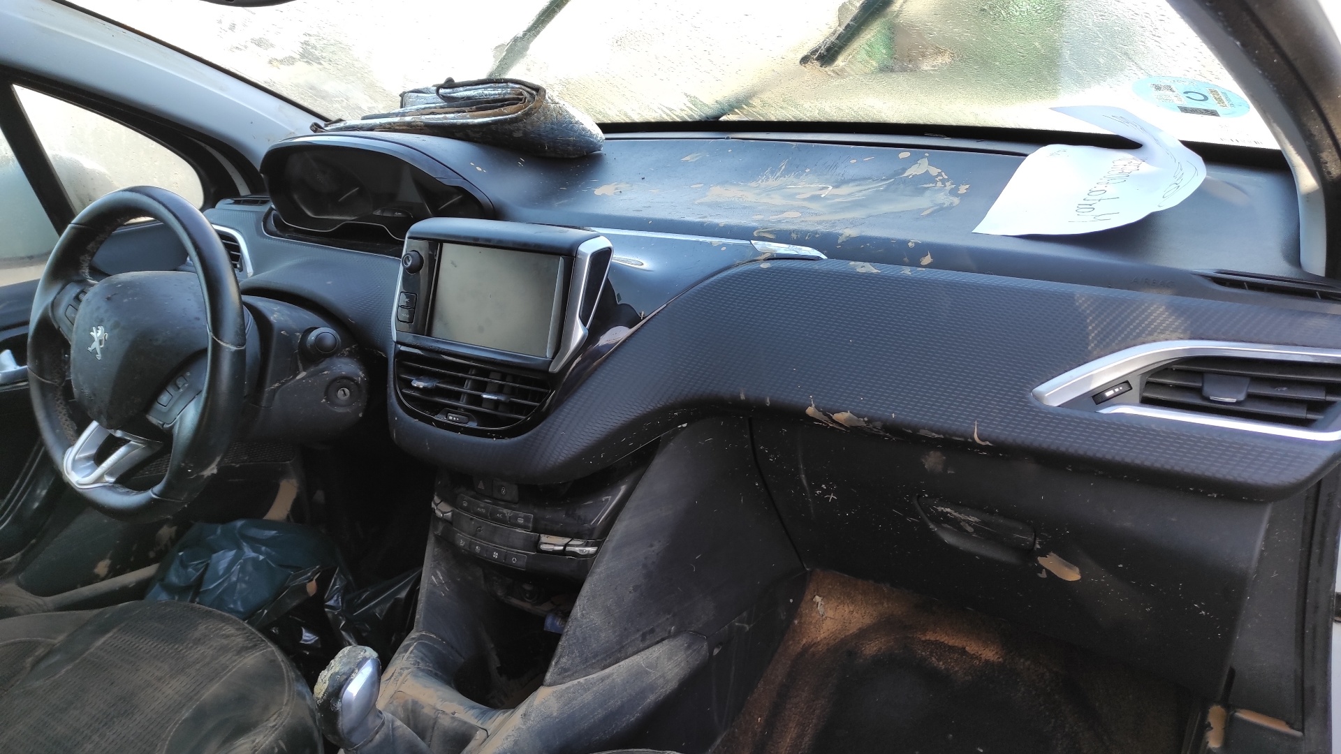 MOLDURA PEUGEOT 208 - vista 15