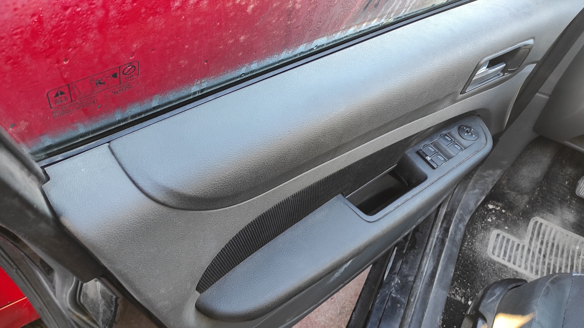 CERRADURA PUERTA DELANTERA DERECHA FORD FOCUS BERLINA (CAP) - vista 3