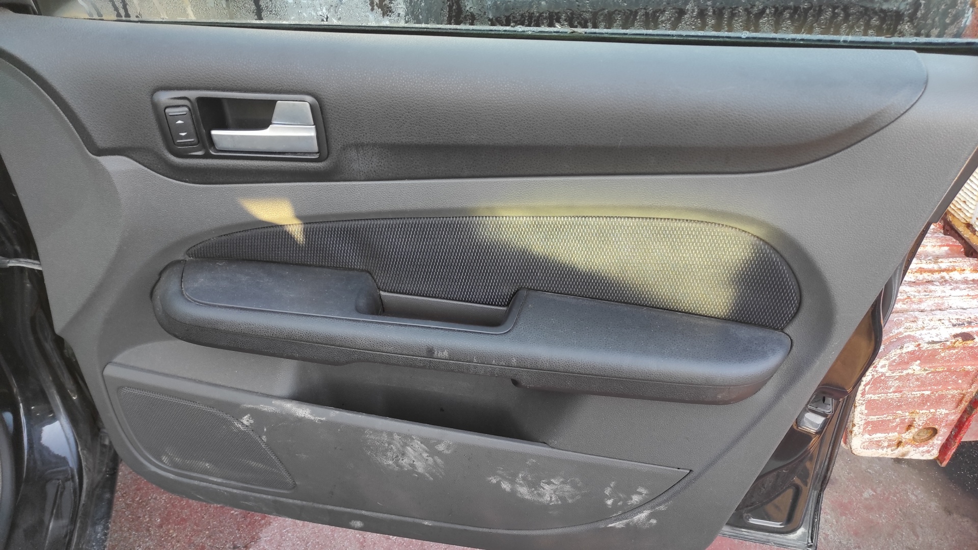 CERRADURA PUERTA DELANTERA DERECHA FORD FOCUS BERLINA (CAP) - vista 2