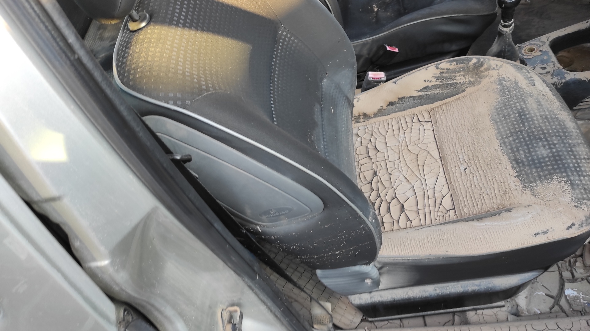 PUERTA DELANTERA DERECHA PEUGEOT PARTNER (S2) - vista 4