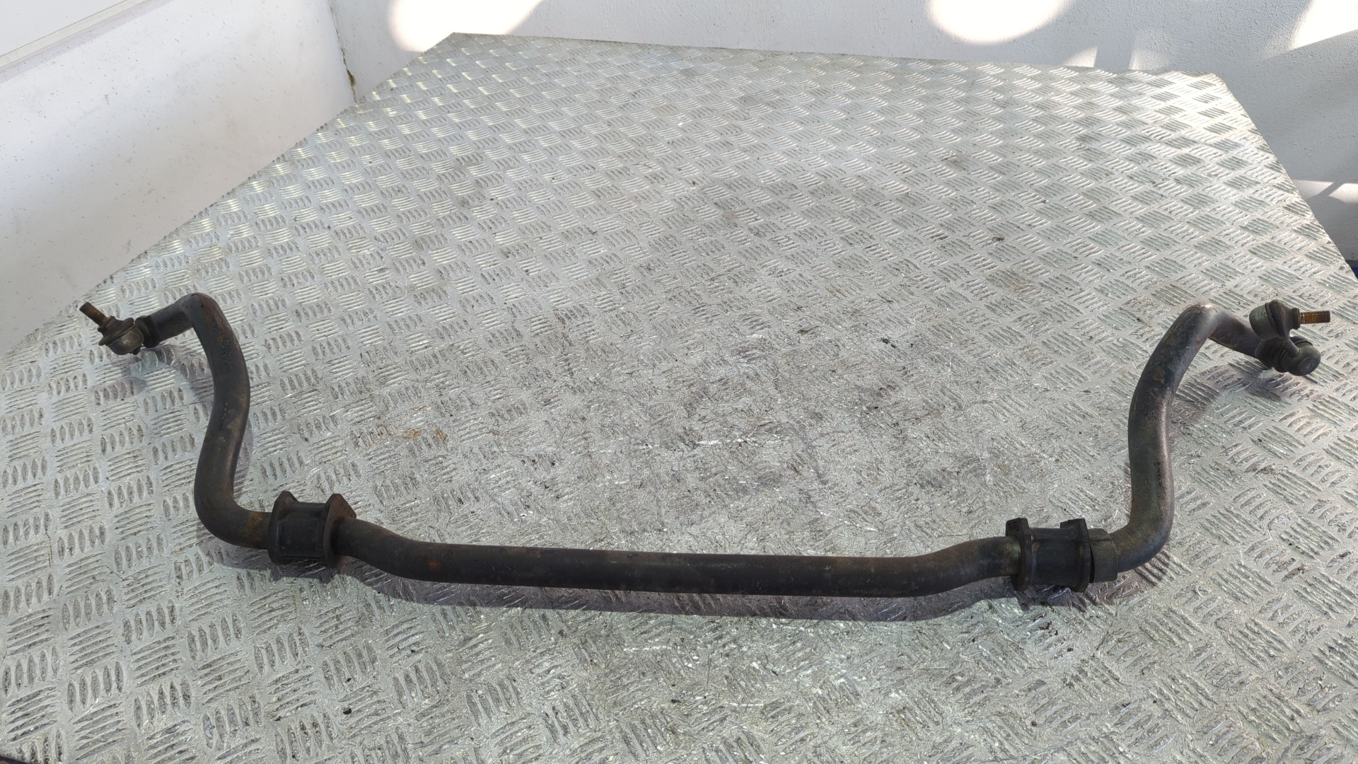 BARRA ESTABILIZADORA DELANTERA MITSUBISHI MONTERO (V80/V90)