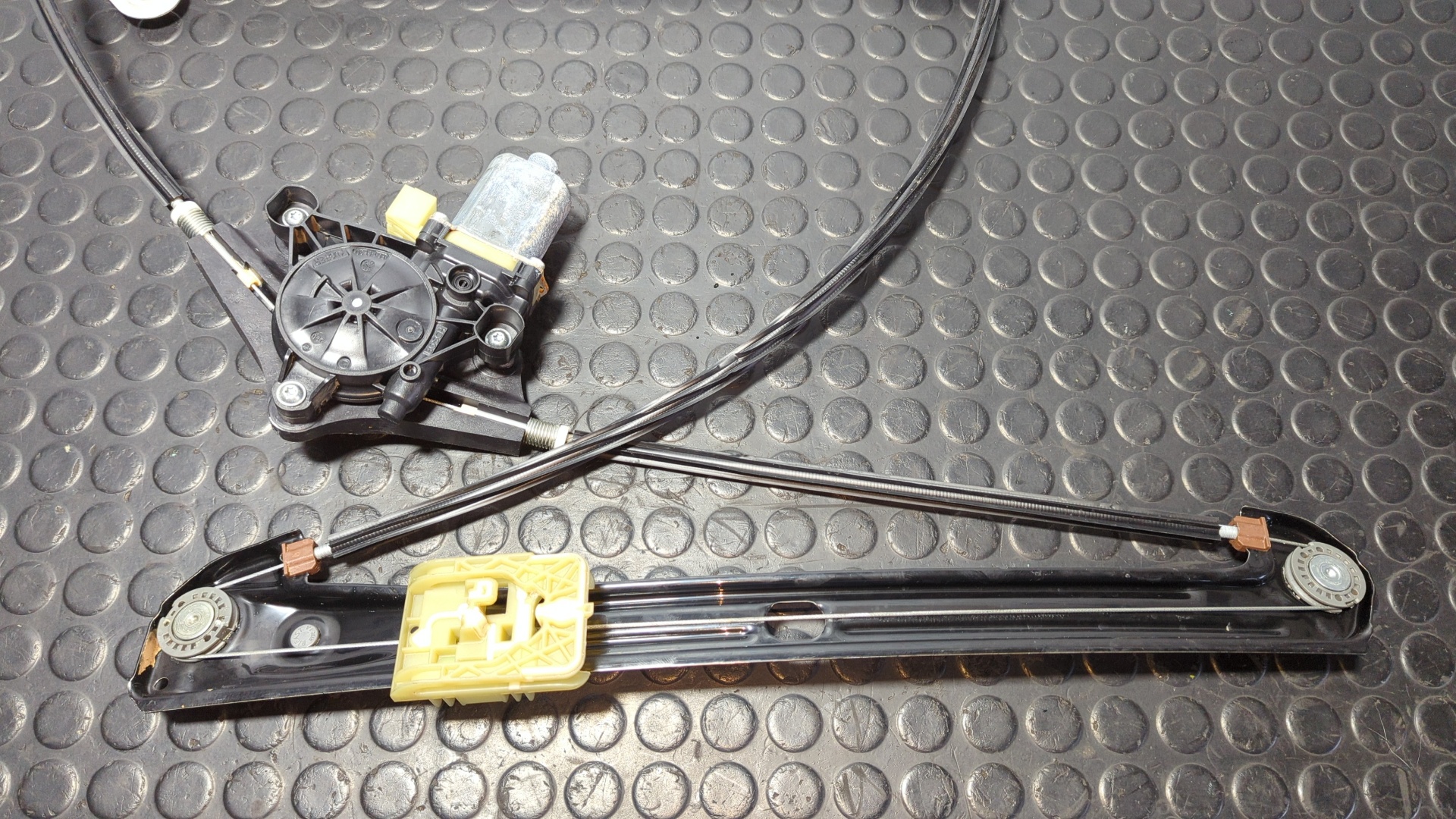 ELEVALUNAS DELANTERO IZQUIERDO VOLKSWAGEN GOLF VII LIM. - vista 2