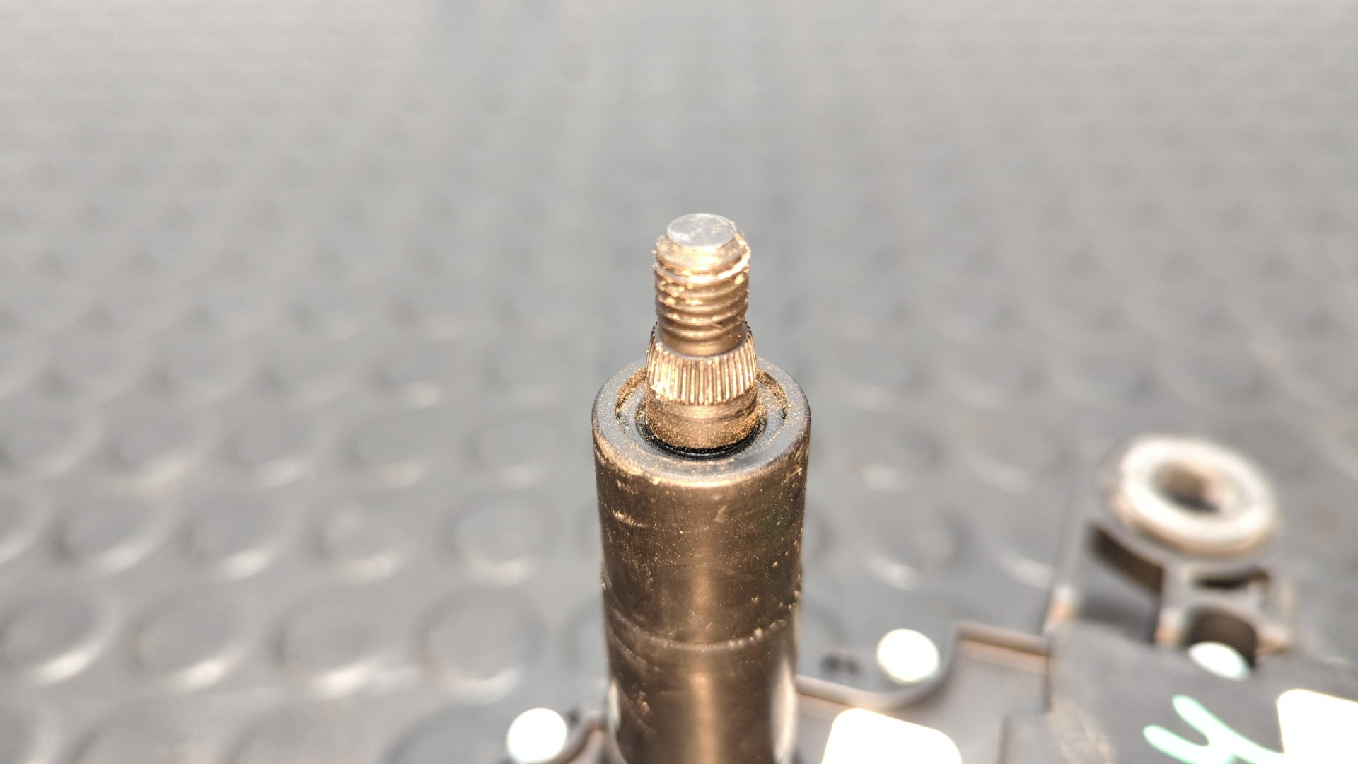 MOTOR LIMPIA TRASERO VOLKSWAGEN GOLF VII LIM. - vista 3