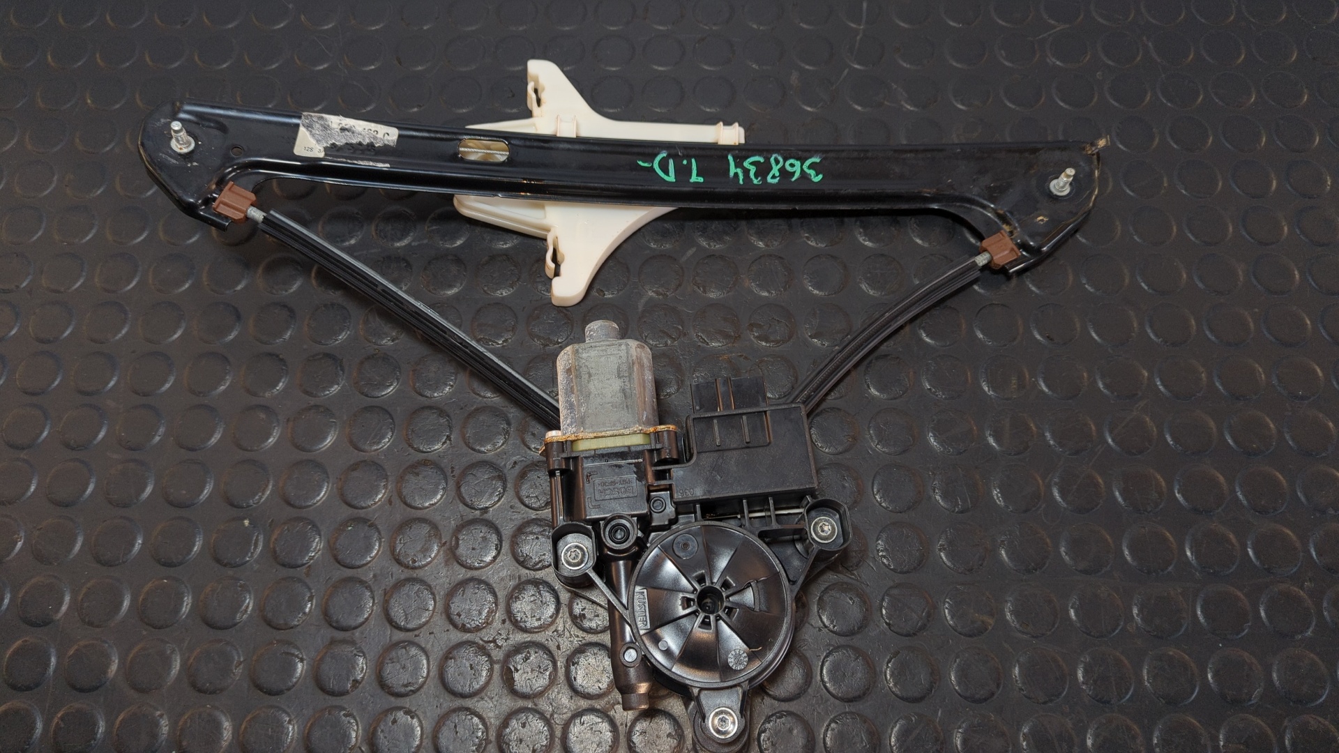 ELEVALUNAS TRASERO DERECHO VOLKSWAGEN GOLF VII LIM.