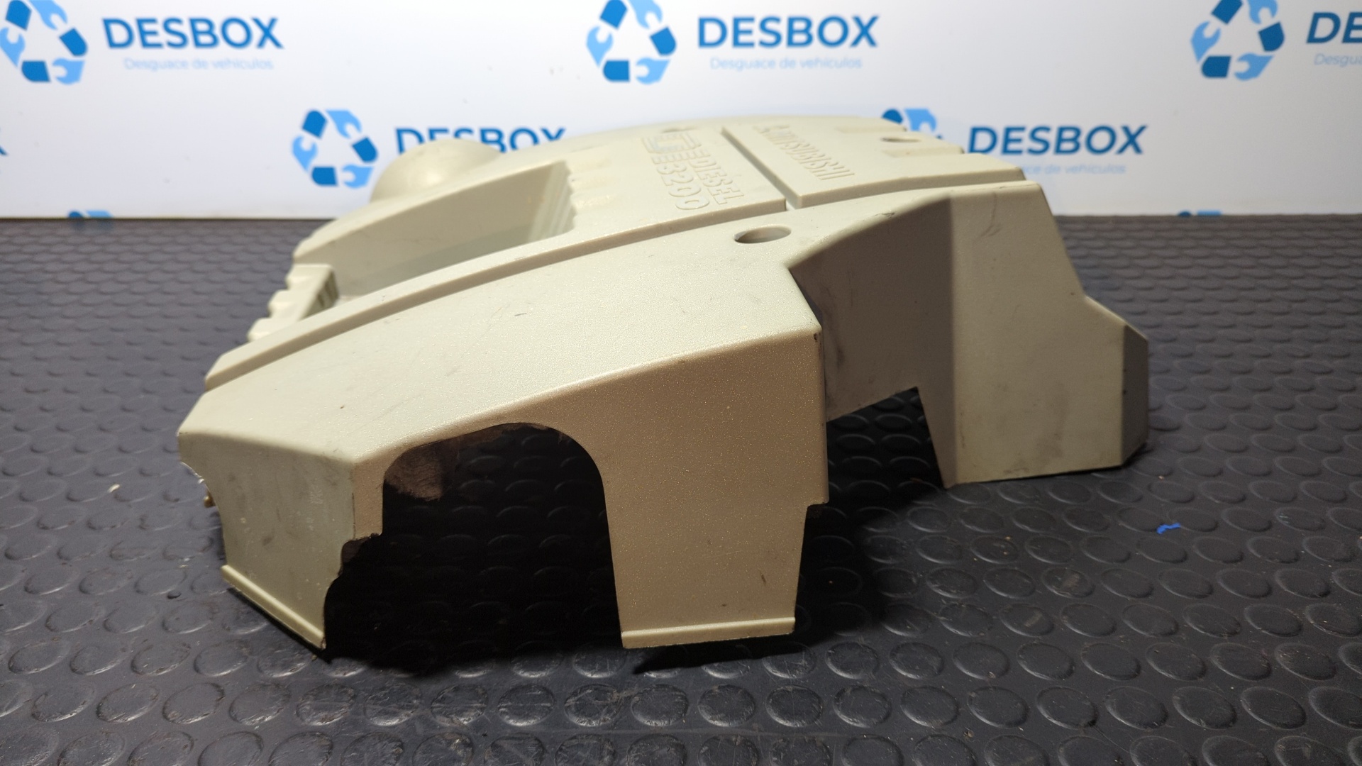 TAPA MOTOR MITSUBISHI MONTERO (V80/V90) - vista 3