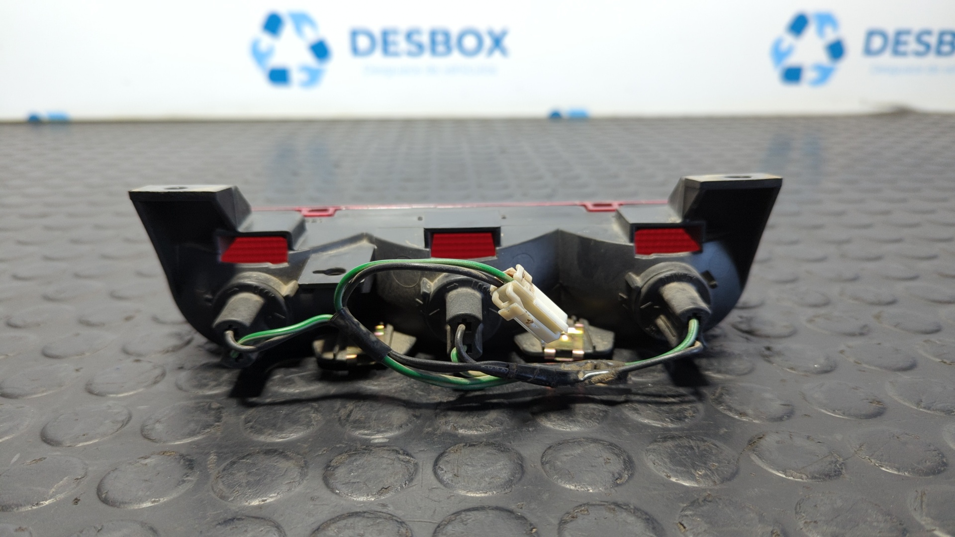 LUZ CENTRAL DE FRENO MITSUBISHI MONTERO (V80/V90) - vista 2