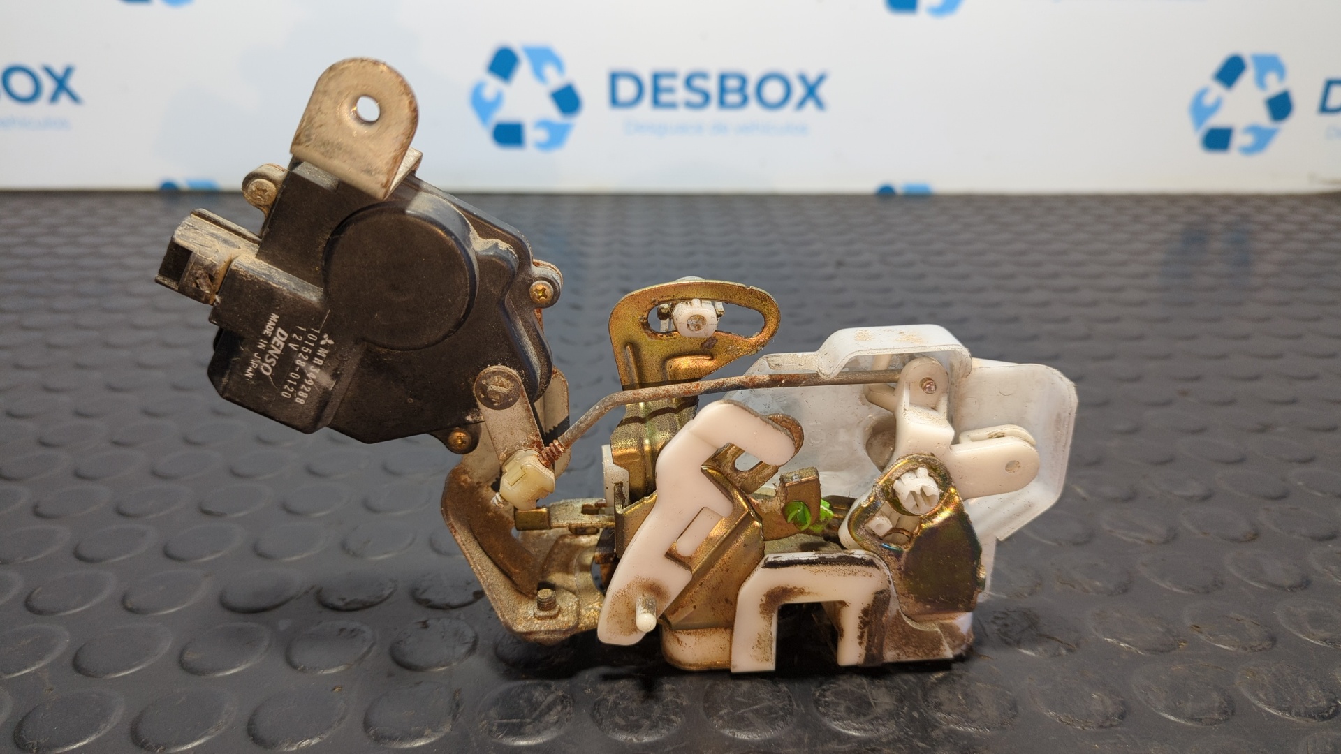 CERRADURA PUERTA TRASERA DERECHA MITSUBISHI MONTERO (V80/V90) - vista 4