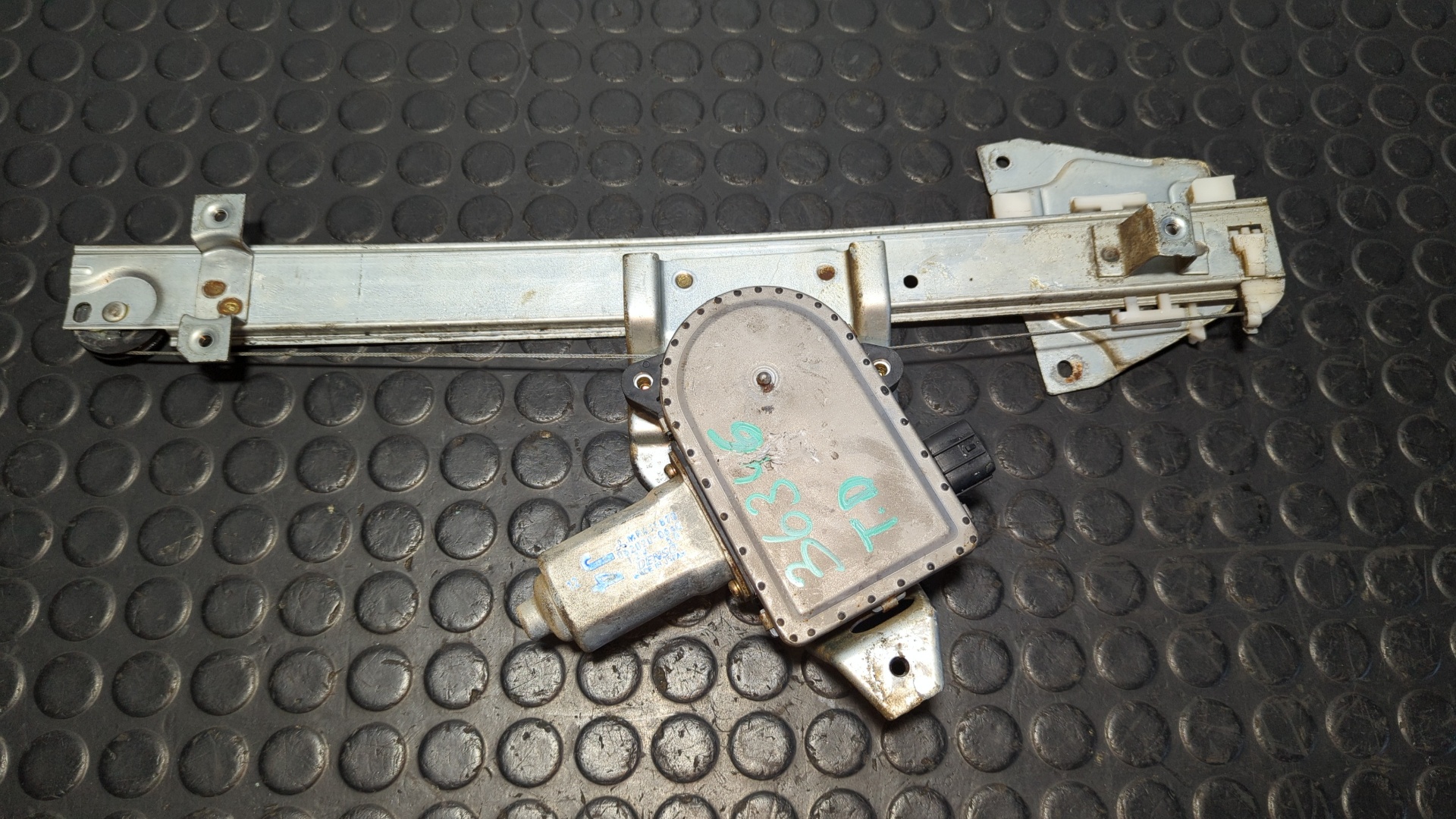 ELEVALUNAS TRASERO DERECHO MITSUBISHI MONTERO (V80/V90)