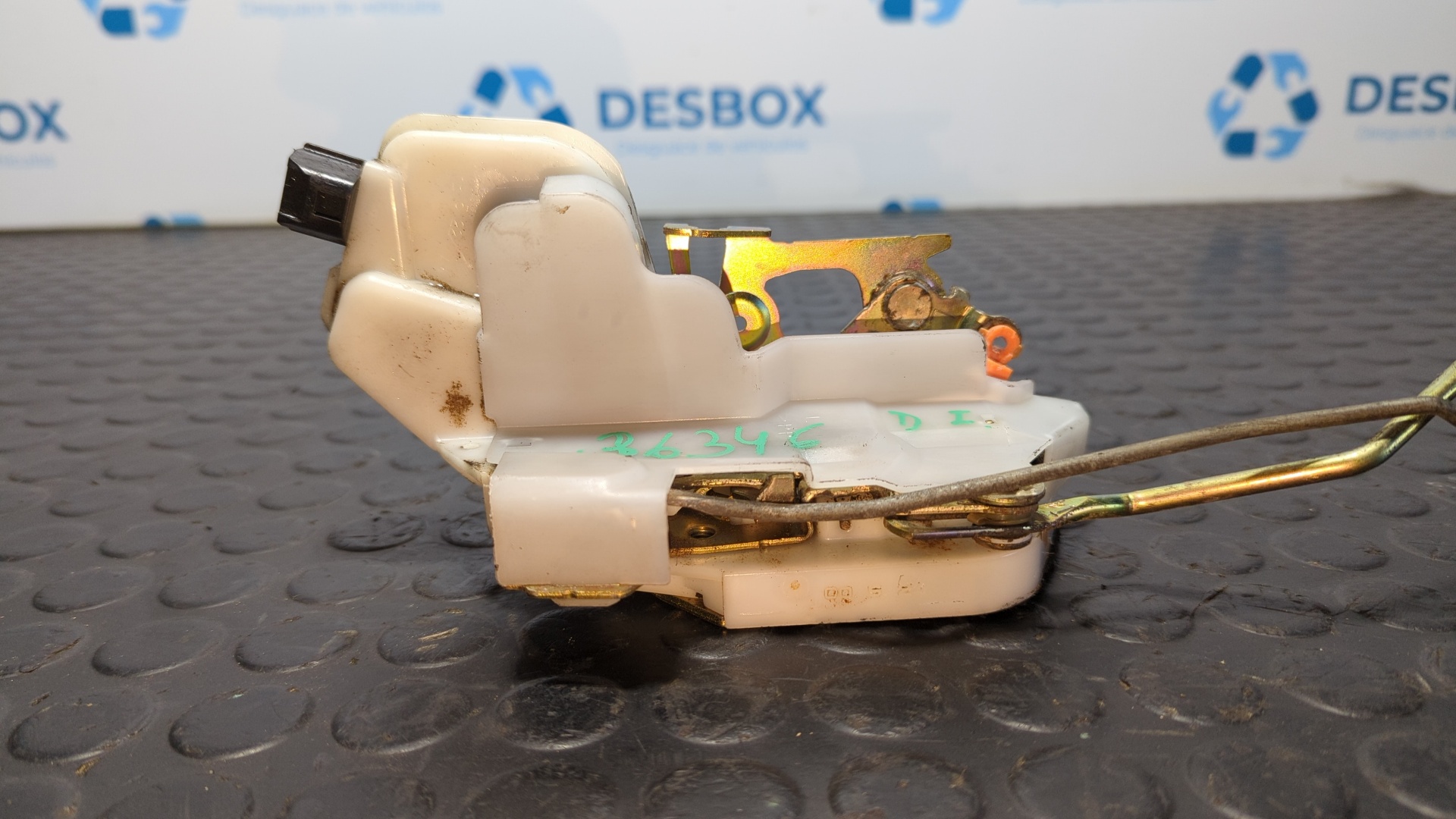 CERRADURA PUERTA DELANTERA IZQUIERDA MITSUBISHI MONTERO (V80/V90)