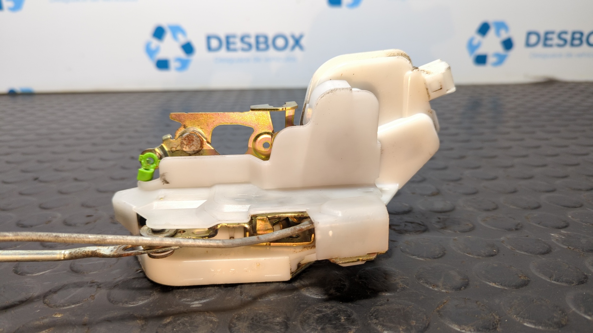 CERRADURA PUERTA DELANTERA DERECHA MITSUBISHI MONTERO (V80/V90)