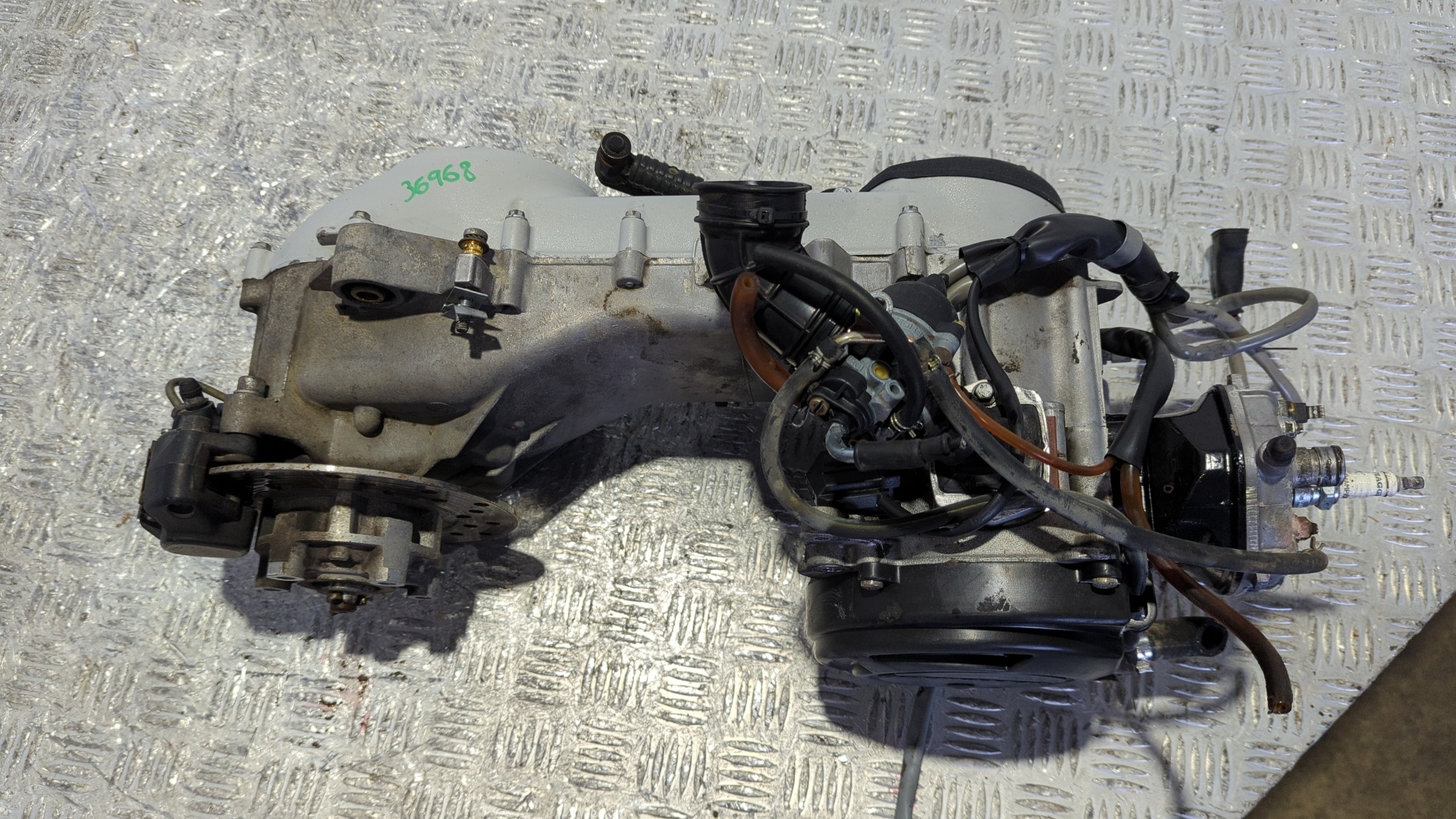 MOTOR  PIAGGIO (VESPA) NRG - vista 2