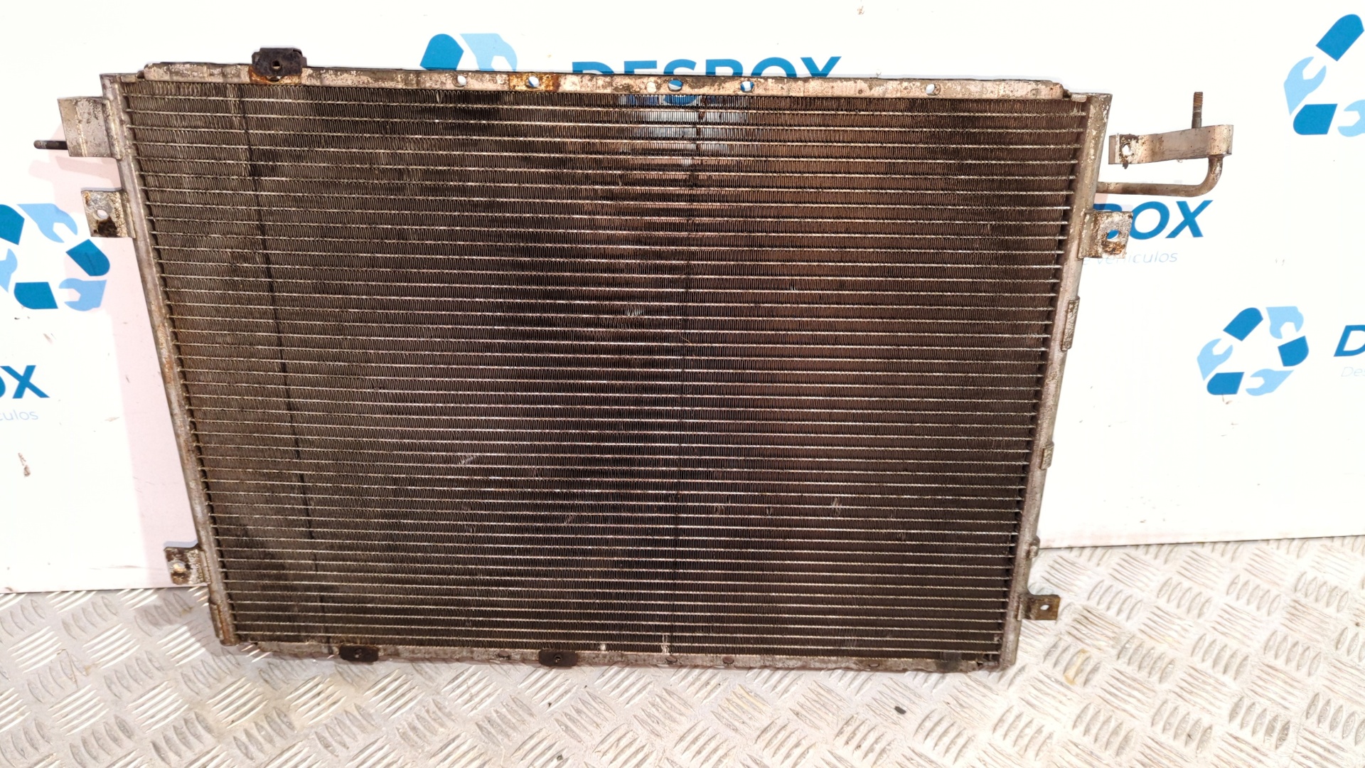 CONDENSADOR / RADIADOR  AIRE ACONDICIONADO KIA SORENTO - vista 2