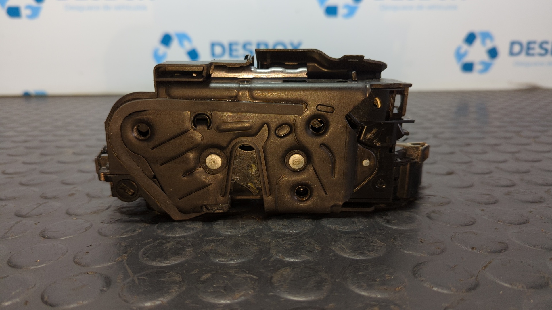 CERRADURA PUERTA TRASERA DERECHA VOLKSWAGEN POLO - vista 4