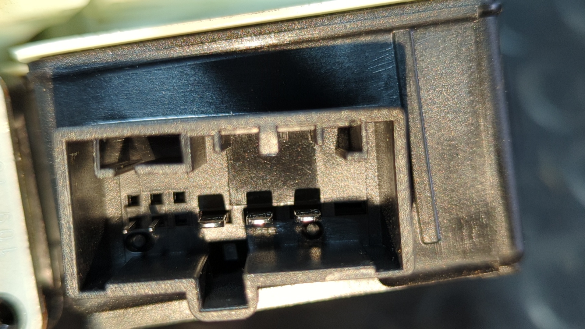 ELEVALUNAS TRASERO DERECHO VOLKSWAGEN POLO - vista 3