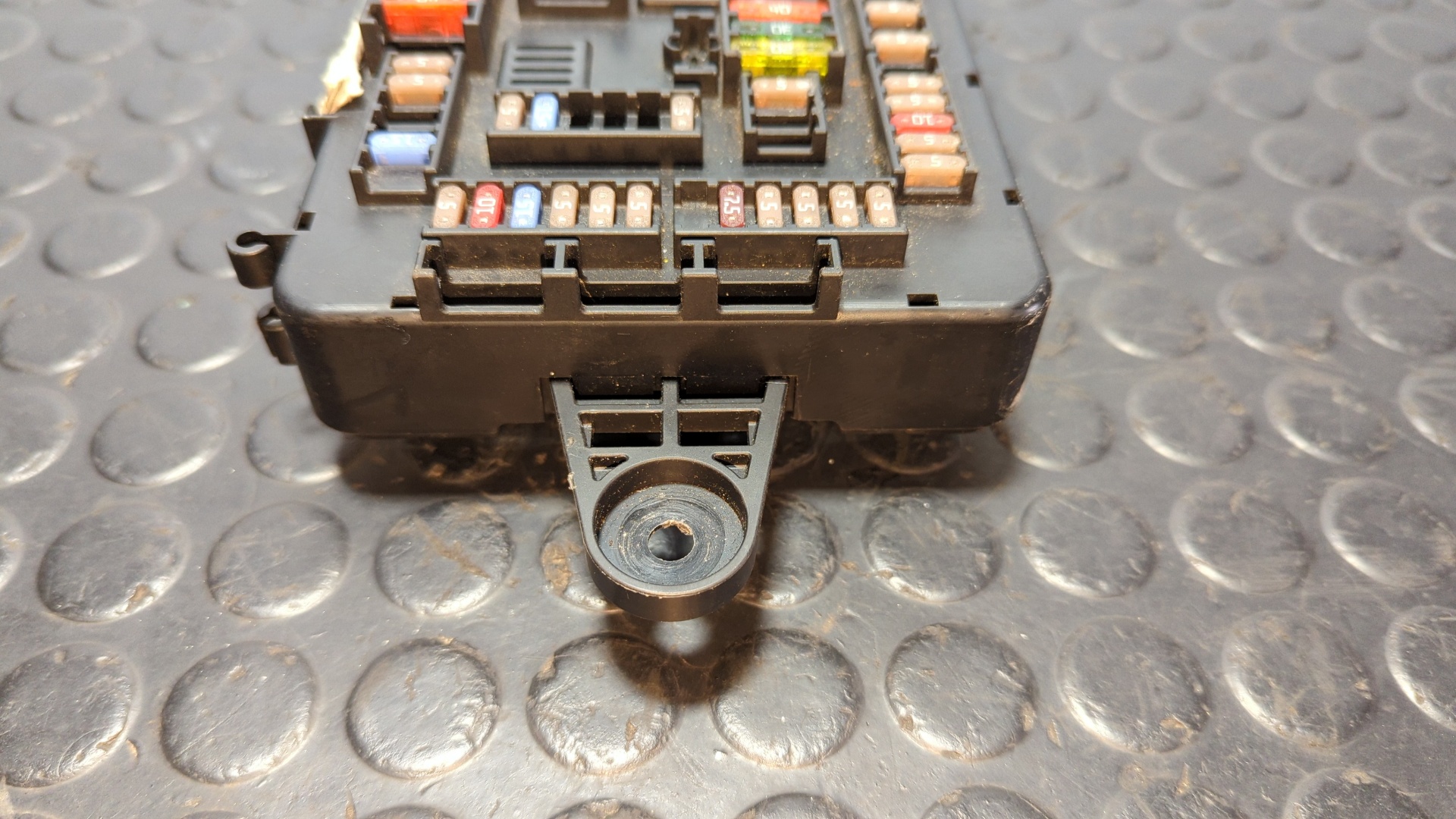 CAJA RELES / FUSIBLES BMW SERIE 1 LIM. (F20/F21) - vista 2