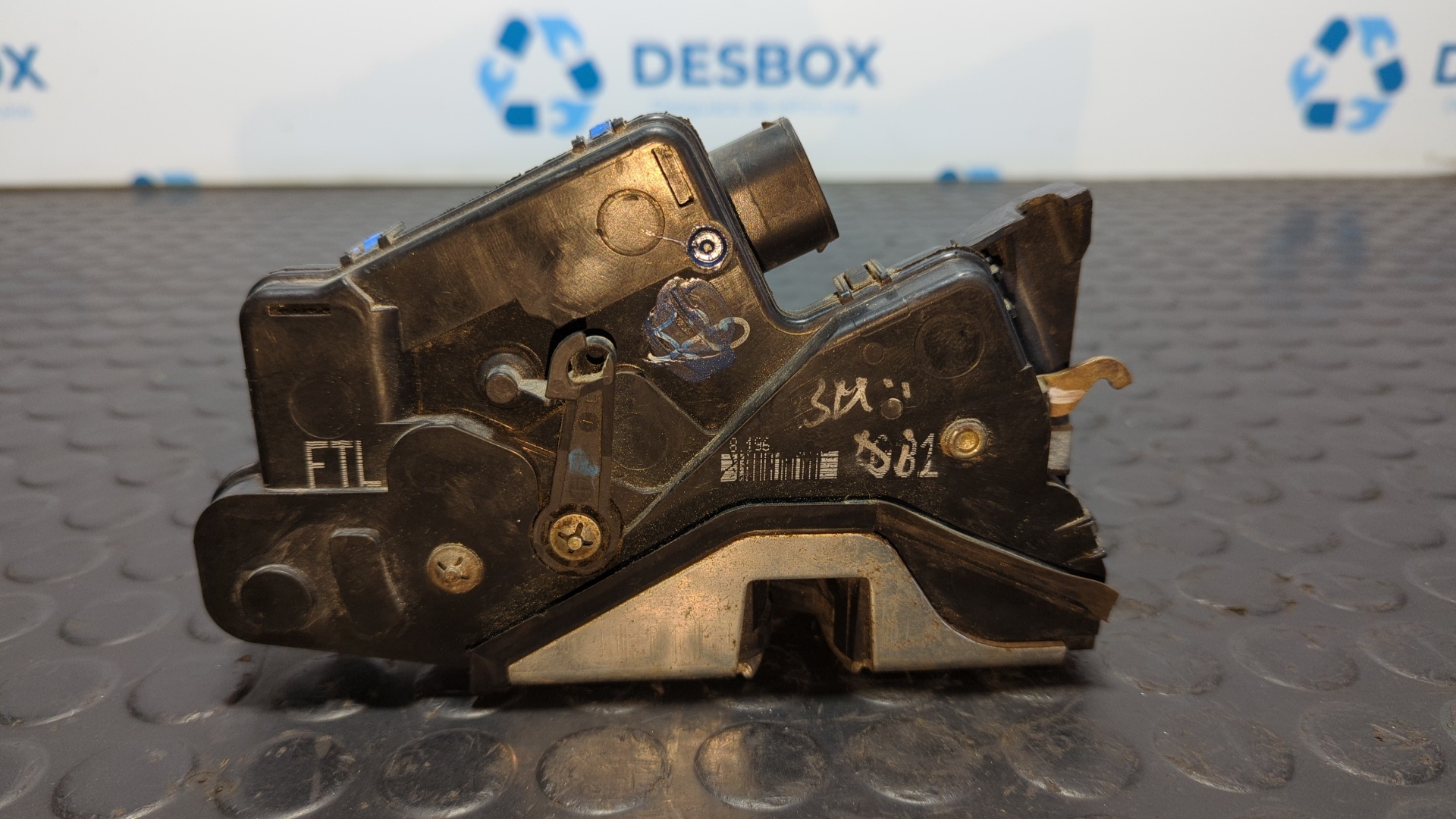 CERRADURA PUERTA DELANTERA IZQUIERDA BMW SERIE 3 BERLINA (E46) - vista 4