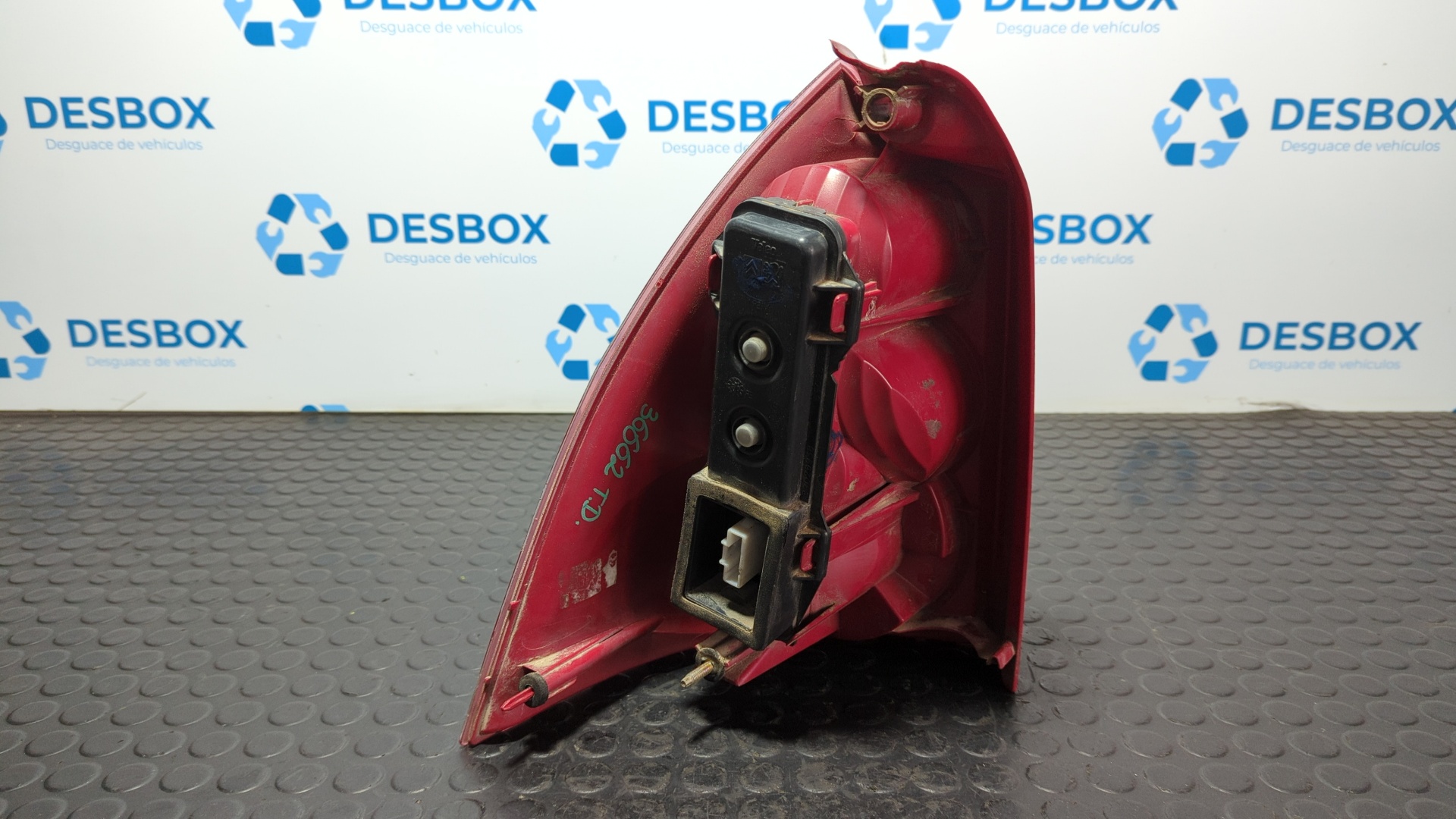 PILOTO TRASERO DERECHO PEUGEOT 307 BREAK / SW (S1) - vista 3