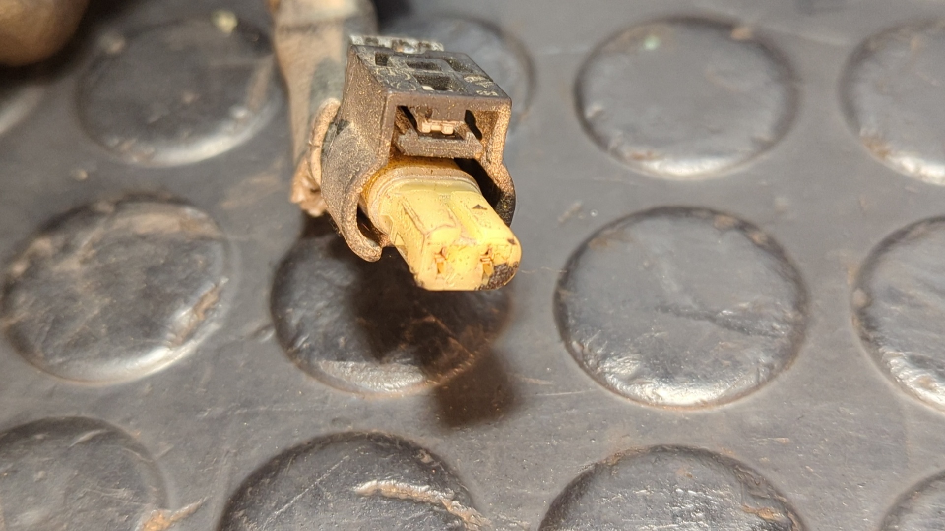 COLECTOR ESCAPE MERCEDES-BENZ VITO (W639) BASIC, COMBI - vista 3