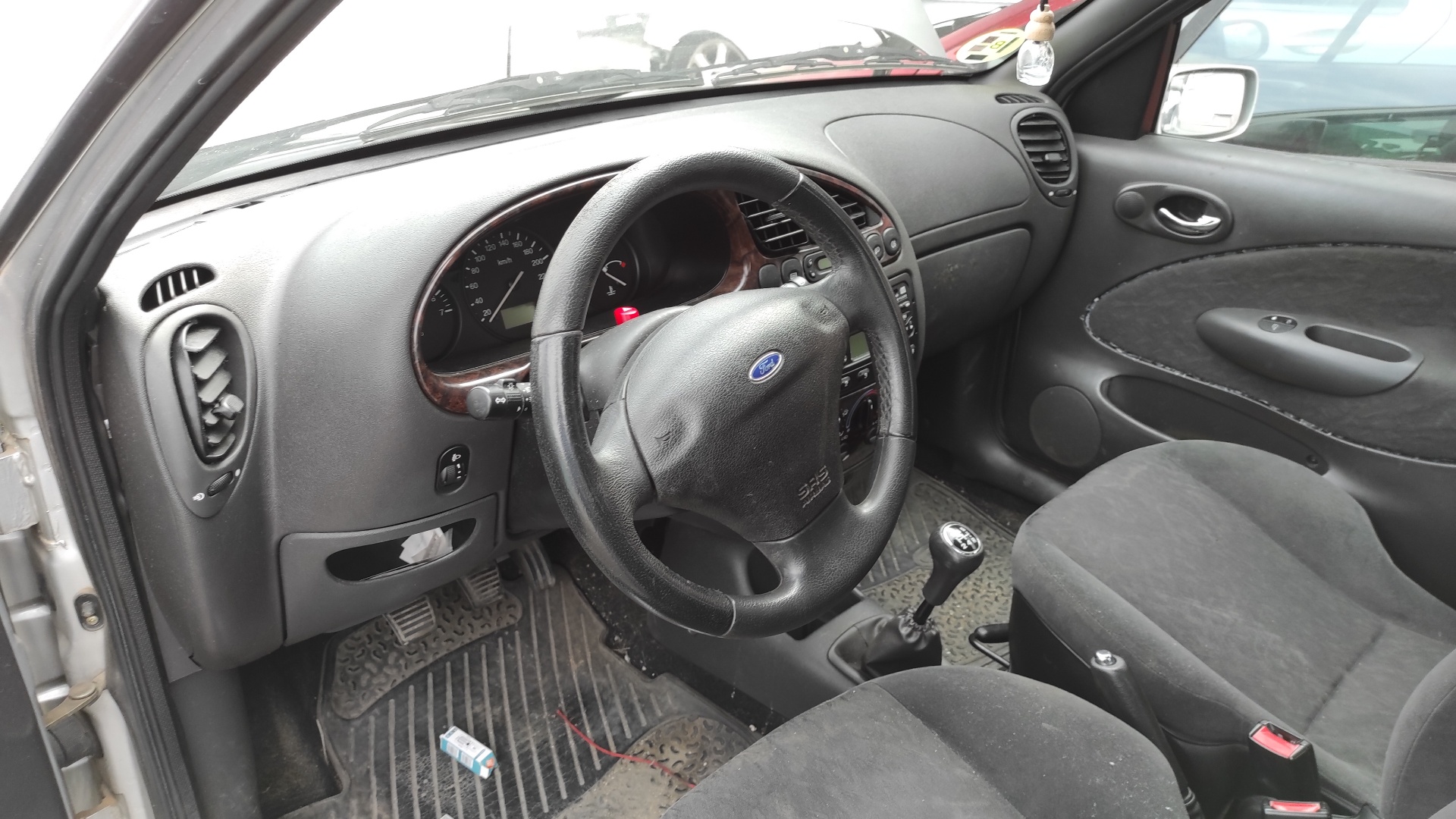 AFORADOR FORD FIESTA BERLINA (DX) - vista 5