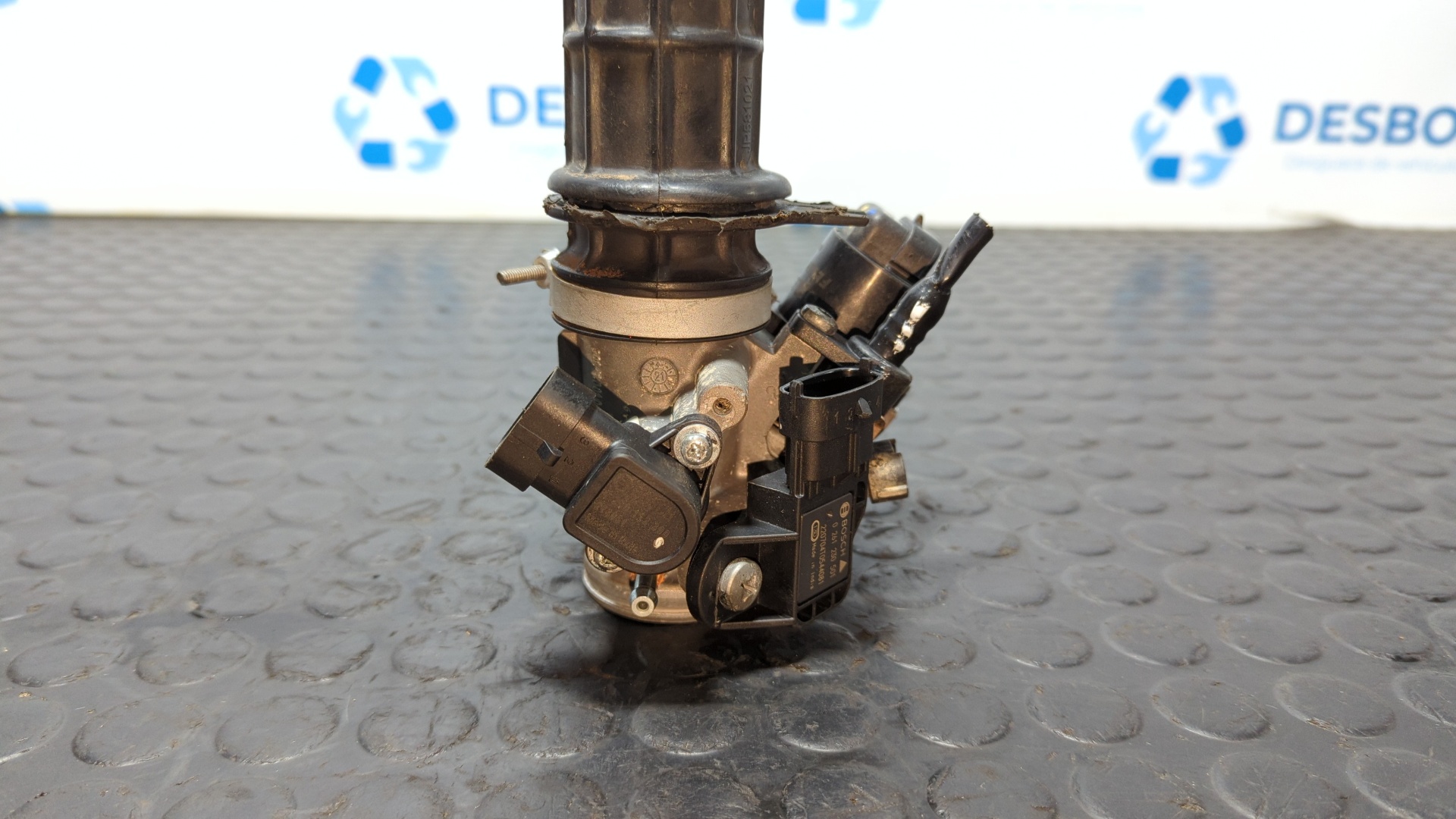 CAJA MARIPOSA KTM 125 DUKE - vista 2