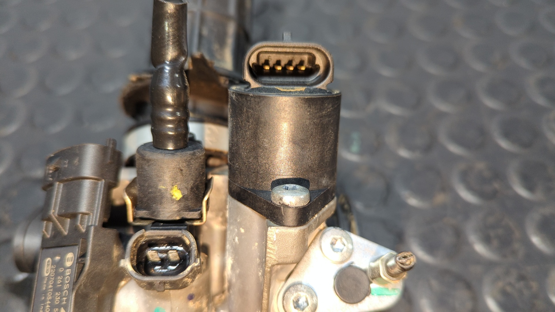 CAJA MARIPOSA KTM 125 DUKE - vista 6