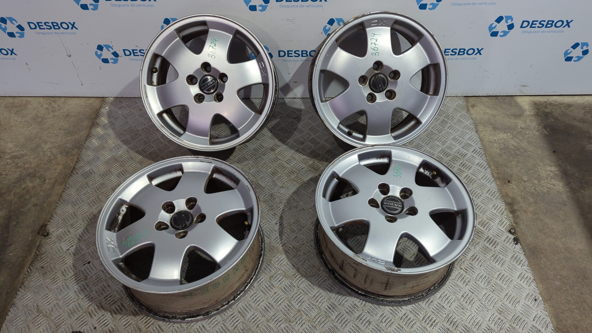JUEGO LLANTAS VOLVO XC70